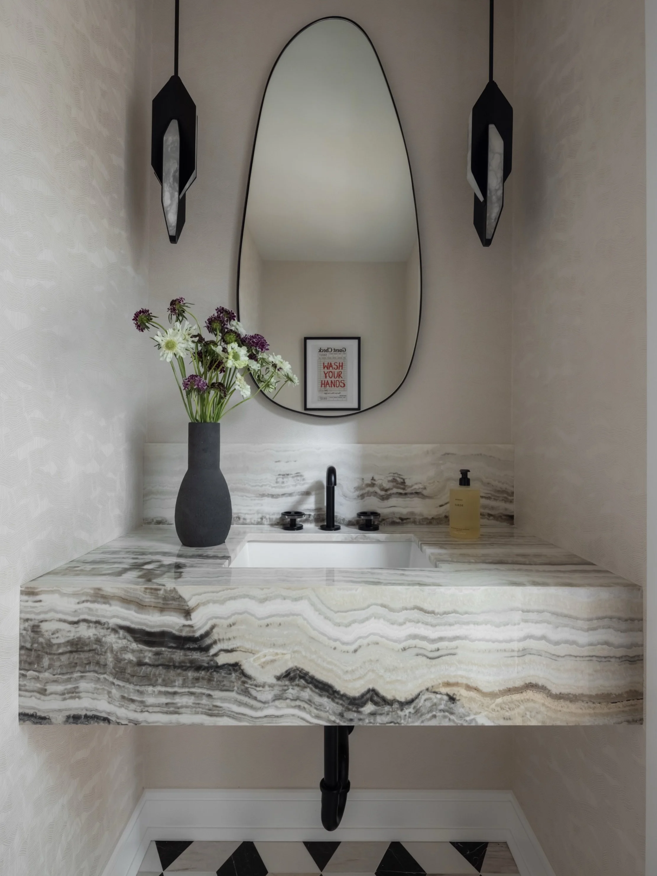 Wash your hands 
.
.
#bathroom #powderroom #powderroomdesign #design #longislandinteriordesigner