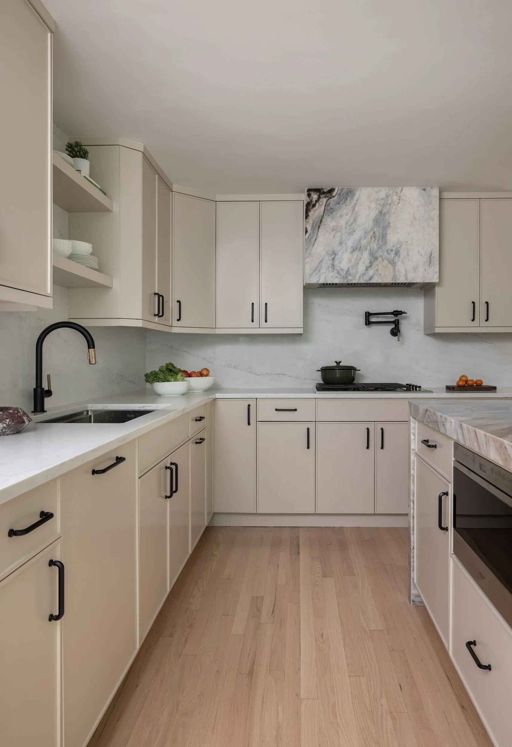 Kitchen2.jpg