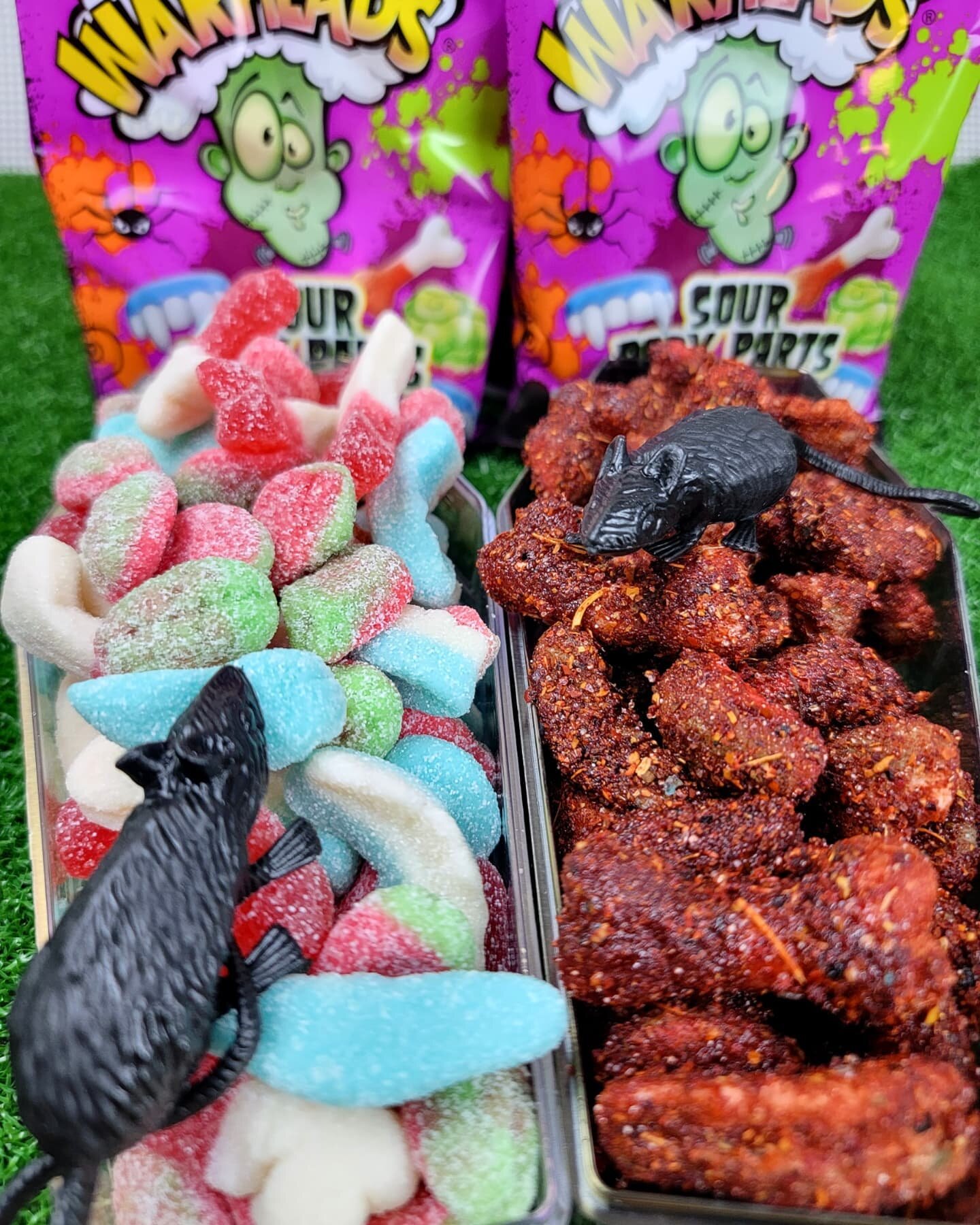 It's officially 𝙎𝙋𝙊𝙊𝙆𝙔 𝙎𝙀𝘼𝙎𝙊𝙉!!! ☠🎃👻

Who's excited to purchase our limited edition Halloween candy!!?

We have 3 options:
Gummy eye balls
Nerds candy corn
Warheads Sour body parts

All Candies will exclusively come in our coffin contai