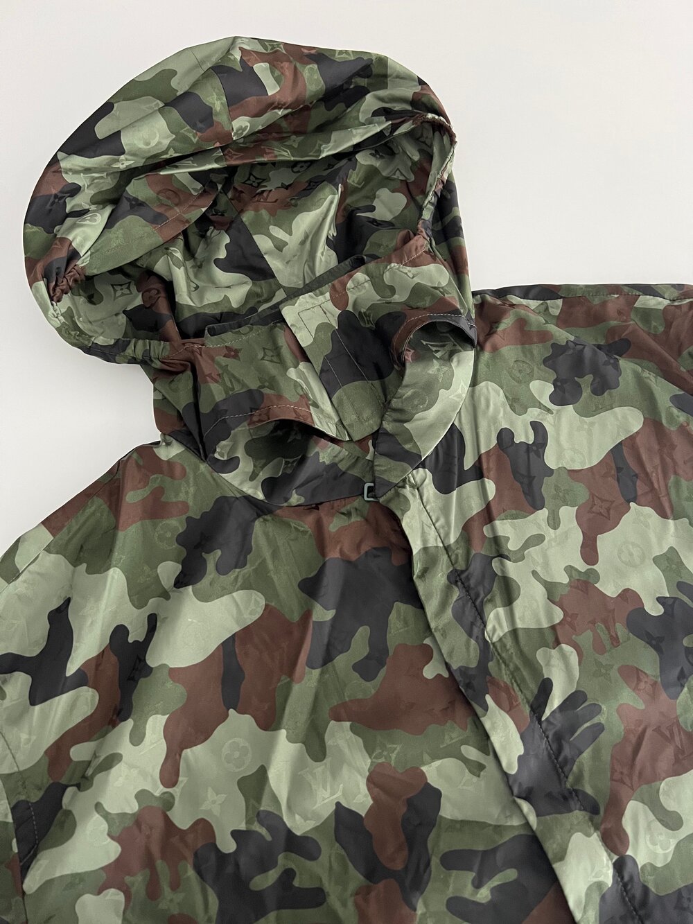Shop Louis Vuitton Camouflage Monogram Cotton Logo Military Jackets  (1ABYMN) by IMPORTfabulous