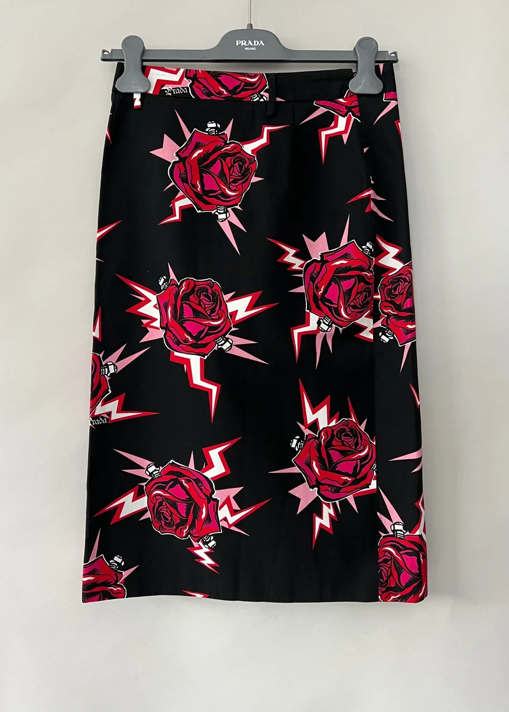 スカート PRADA 2018 collection roze flower black スカート PRADA 2018 collection roze flower black Prada