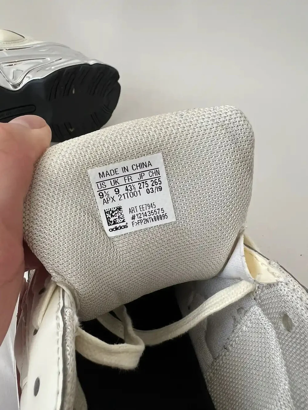 Adidas raf shop simons ozweego sizing