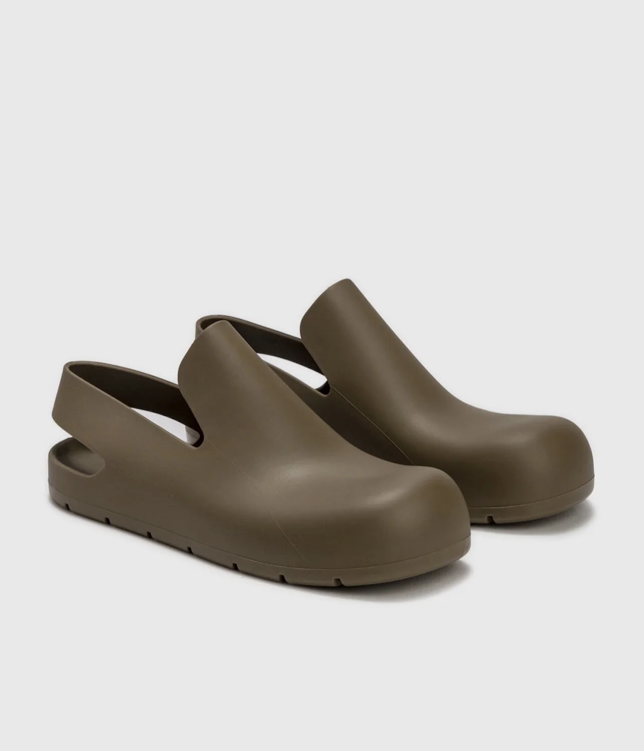 サンダル・ミュール BOTTEGA VENETA  Rubber Puddle Sandals Bottega Veneta White Rubber Puddle Sandals Size 8.5/39