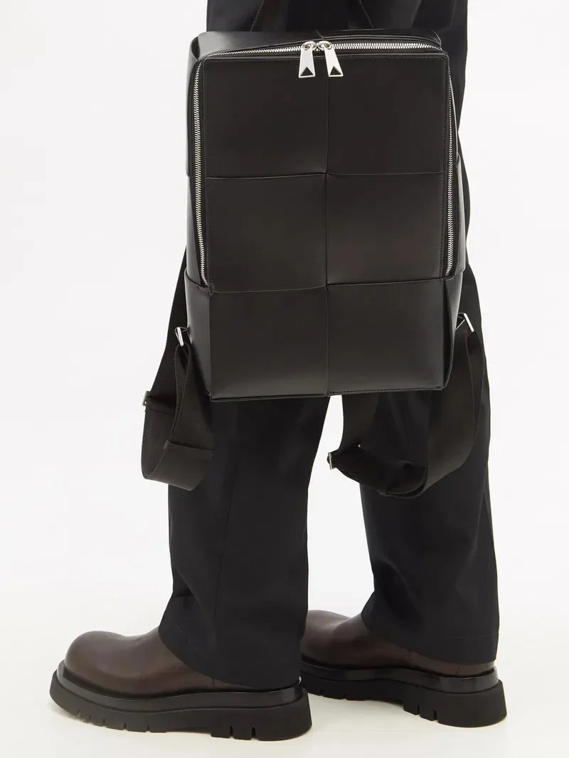 Bottega Veneta Arco Leather Intercciato Backpack — CONSUMED display picture 3