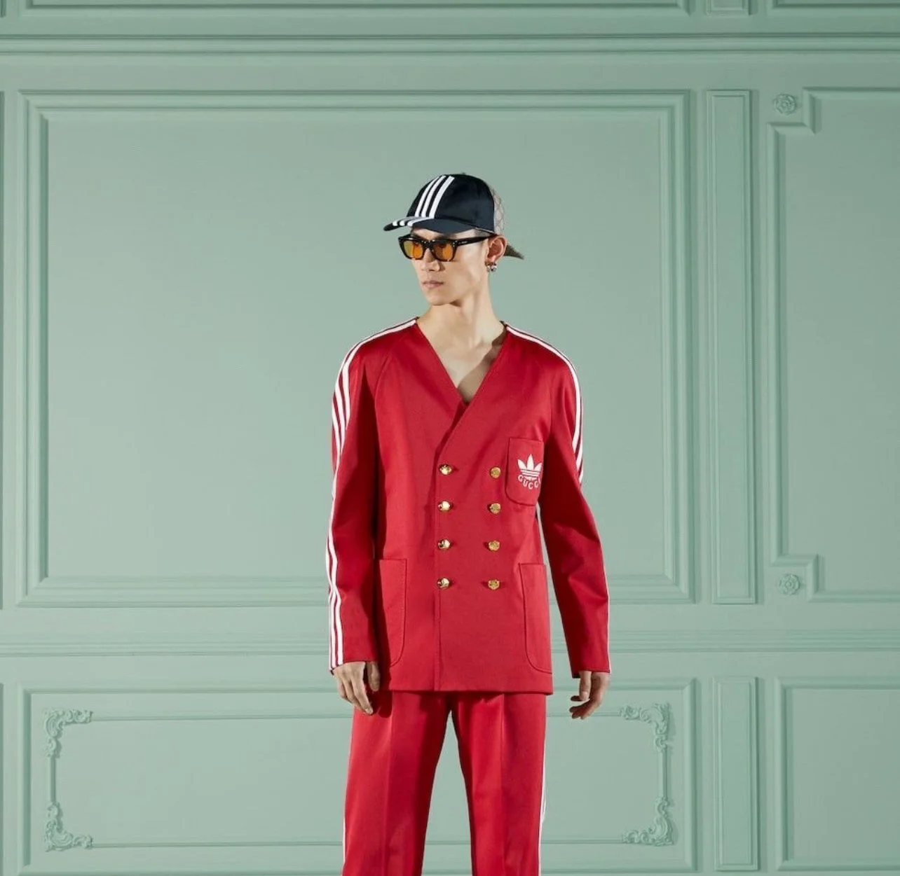 GUCCI x ADIDAS レッド テーラードジャケット 44 Gucci x Adidas Jersey Blazer in Red — CONSUMED