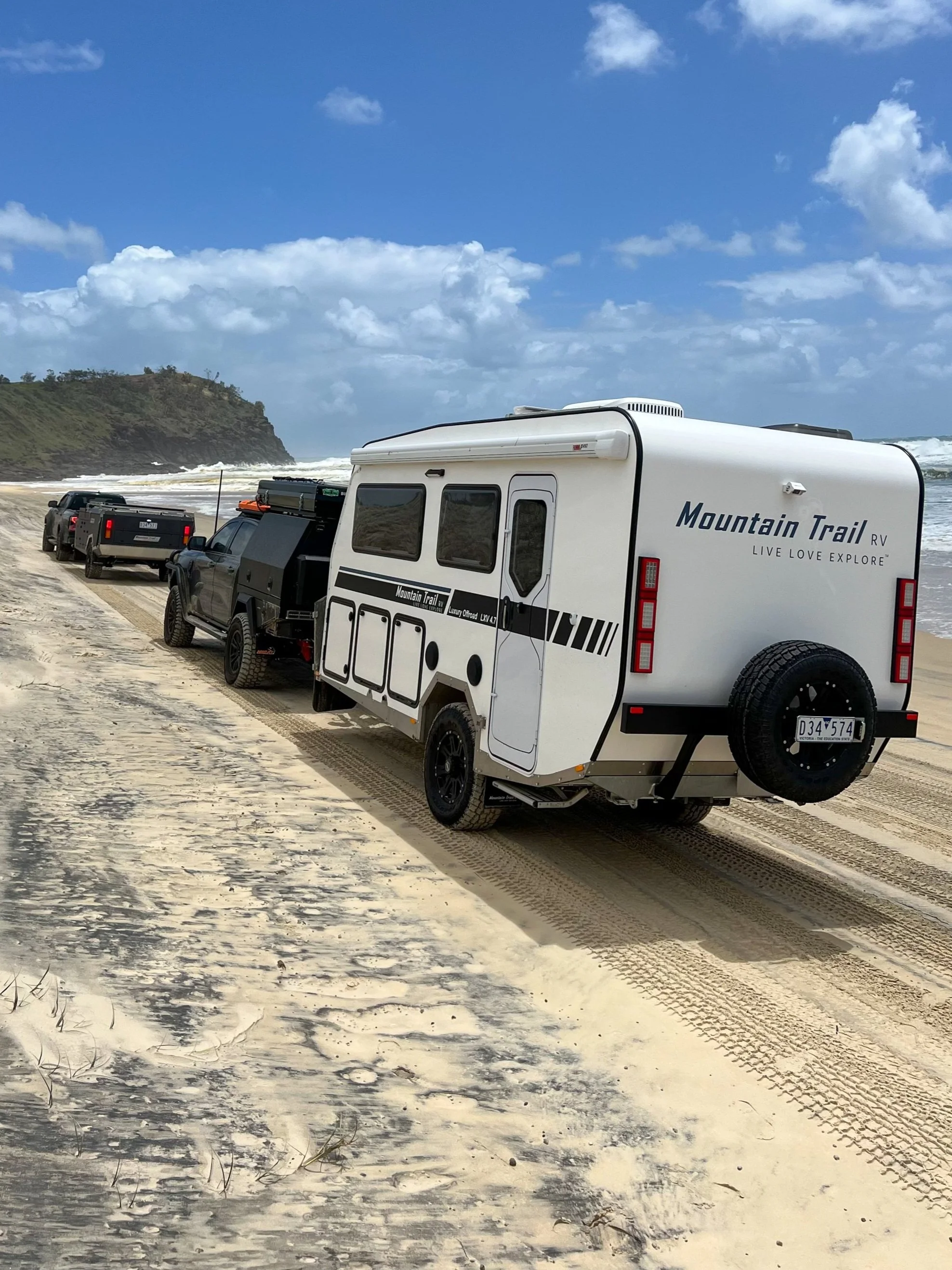 Conquer the Off-Road in Comfort: The LXV 4.7 Off-Road Hybrid Caravan ...