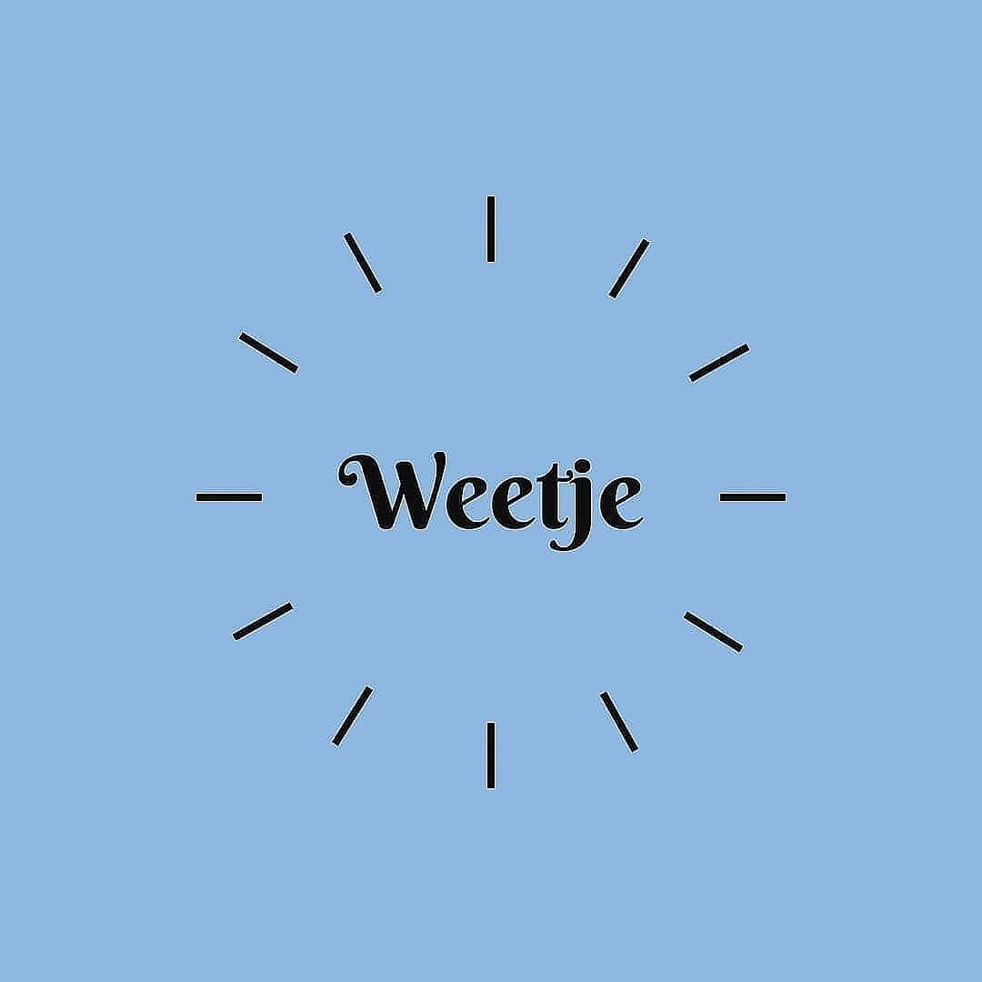 Wist je dat ongeveer 80% van de zonnestralen door de wolken heen gaat, waardoor je ook bij bewolkt weer gemakkelijk kunt verbranden. #summer #spf #zonbescherming #weetjes #huidtherapie #nvh #langelandhuidkliniek #zoetermeer #hmcwesteinde #denhaag