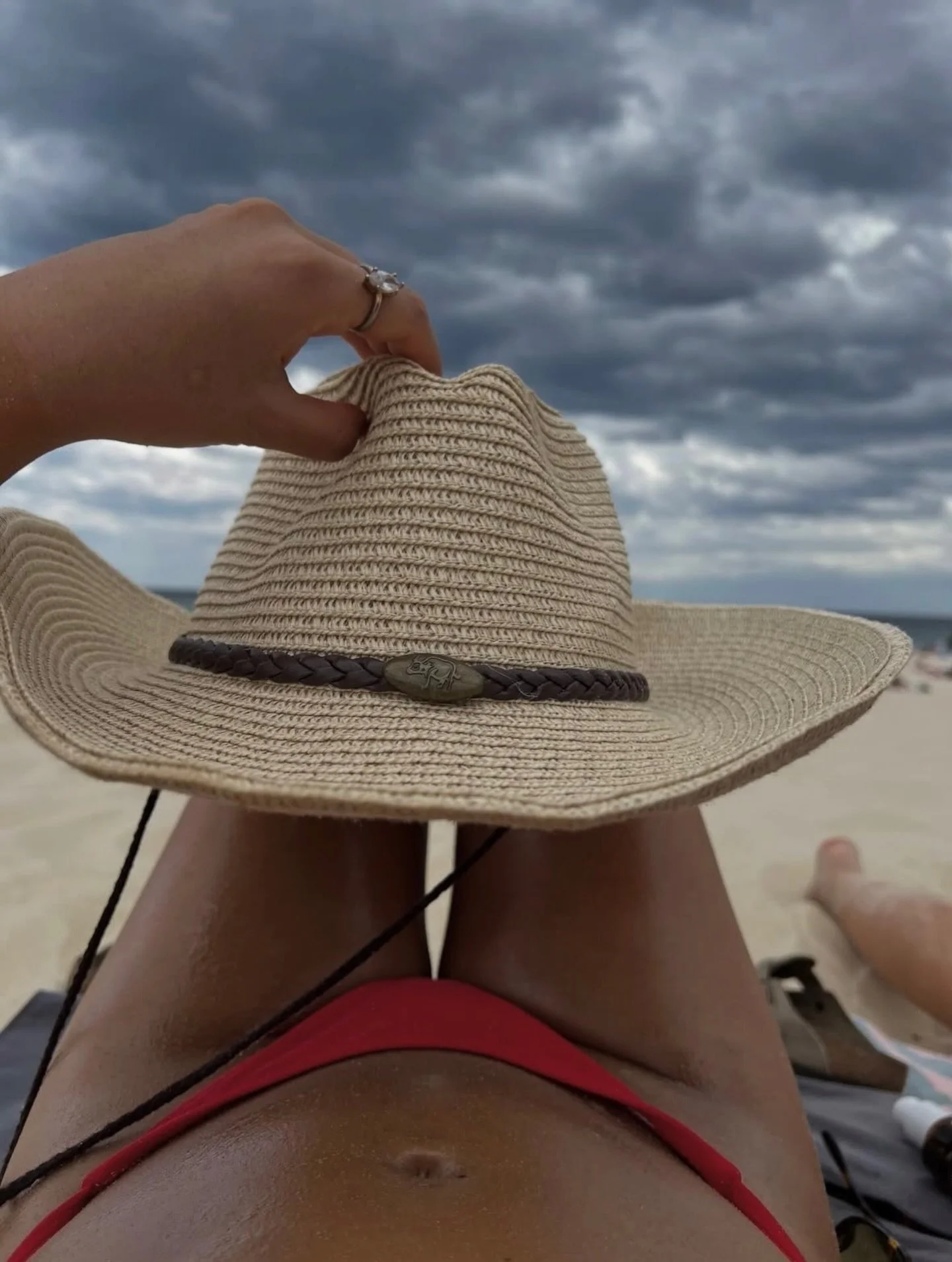 Get the Beach St glow.

Bookings are filling fast for next week.

#BeachStBeautyBar
#SprayTanSydney
#CustomSprayTan