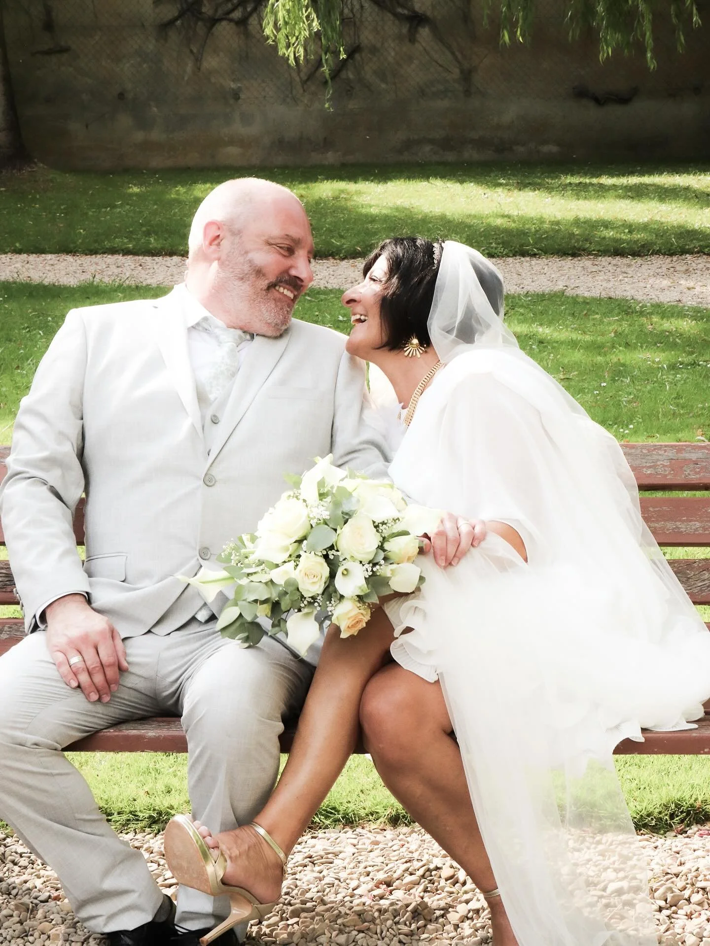(2/3)

Il y a quelques semaines, j&rsquo;ai eu le privil&egrave;ge de photographier mon tout premier mariage. 🤍
Si j&rsquo;ai pu vivre cette exp&eacute;rience, c&rsquo;est gr&acirc;ce &agrave; une amie qui m&rsquo;a permis de rencontrer les mari&eac