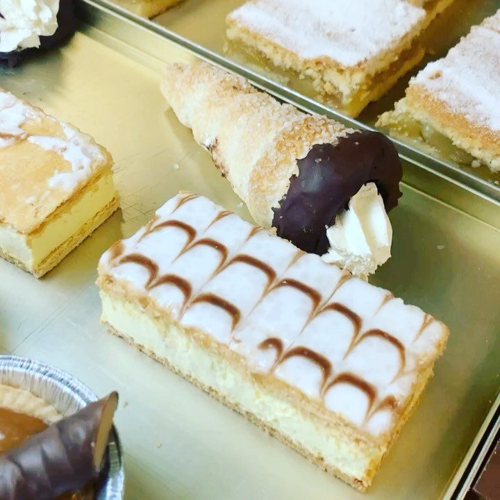Cake anyone? #cakes #fridaytreat #bakersandmorebalfron