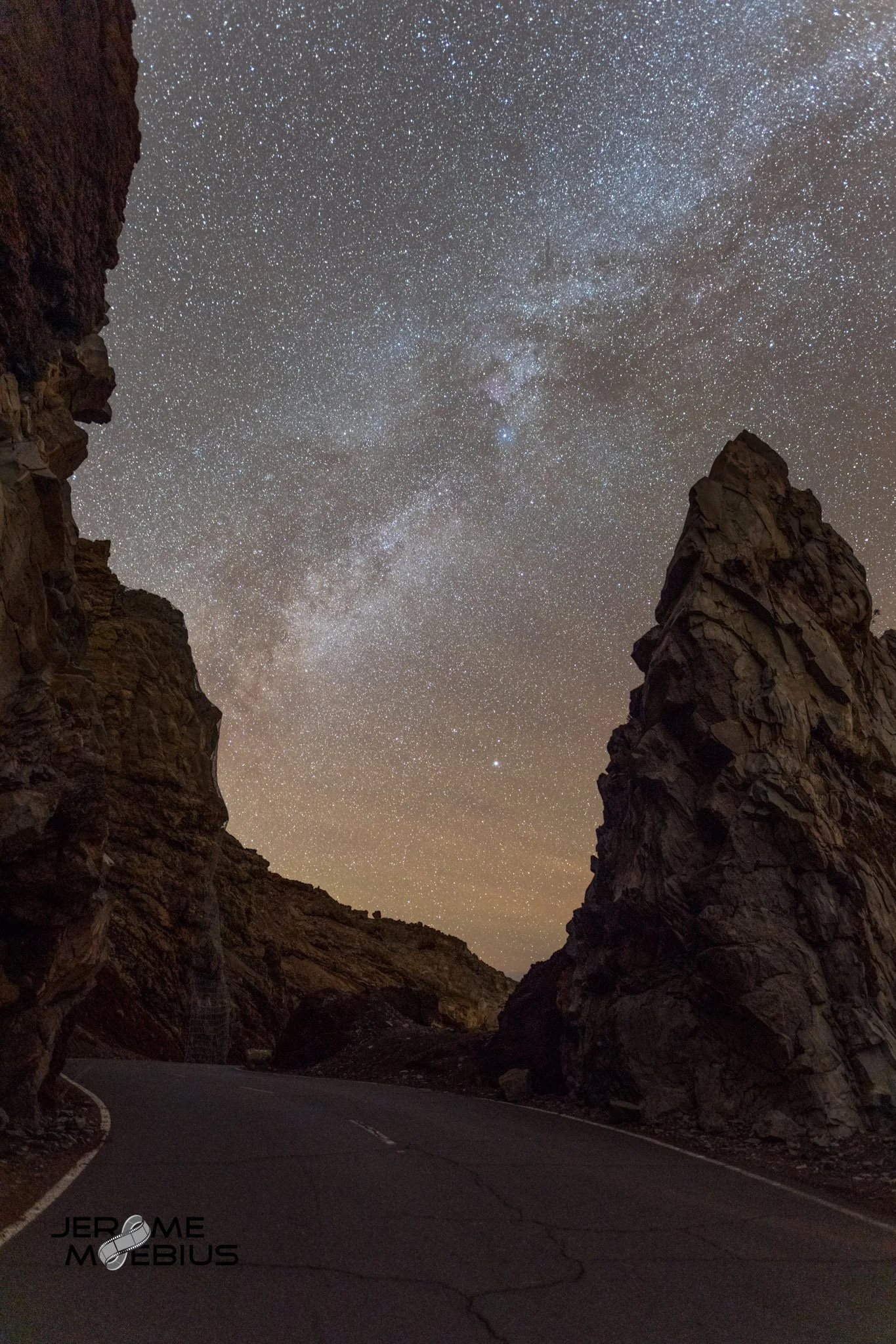 _DSC5238-Mean Min Hor Star Dupe.jpg