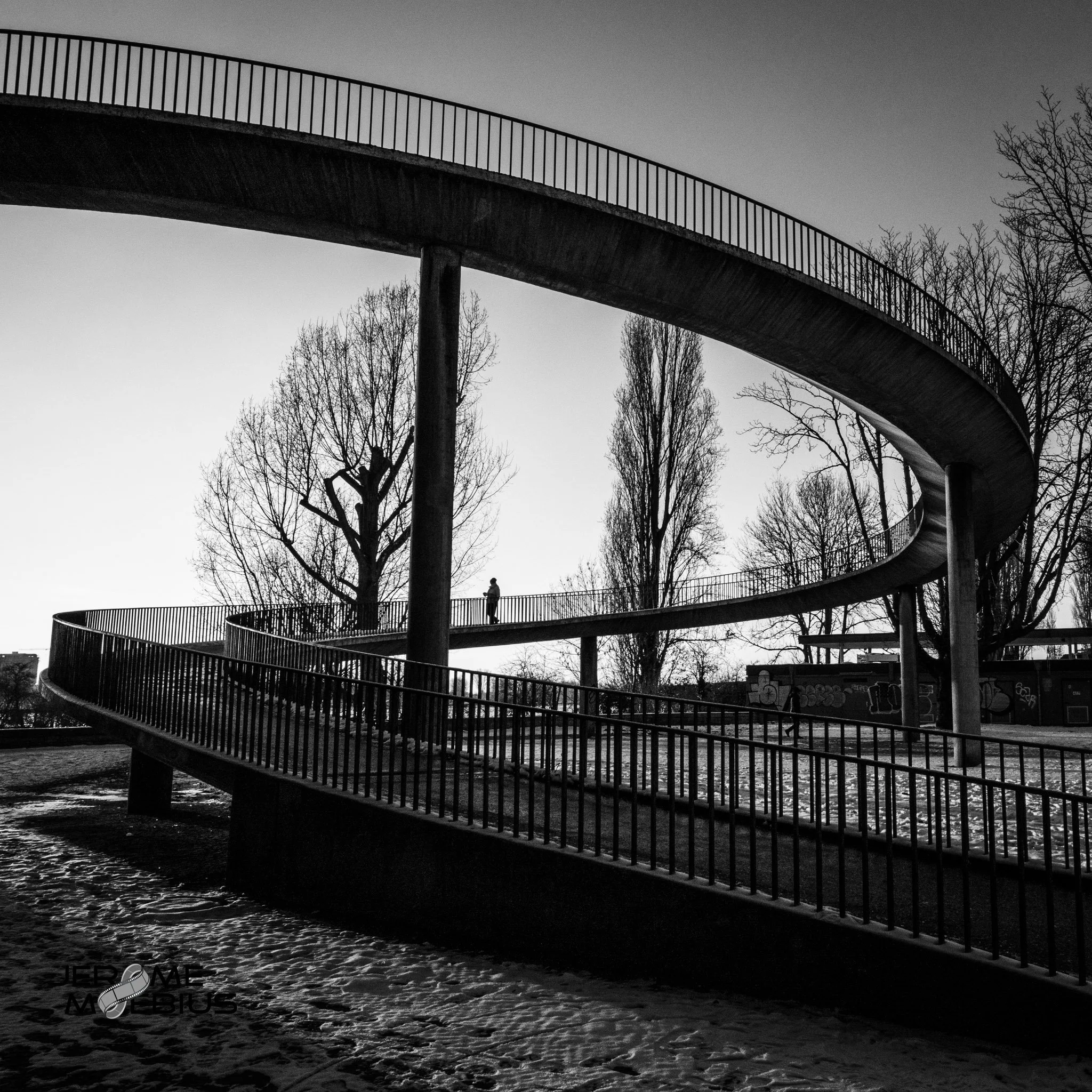 A7_04693-2.jpg