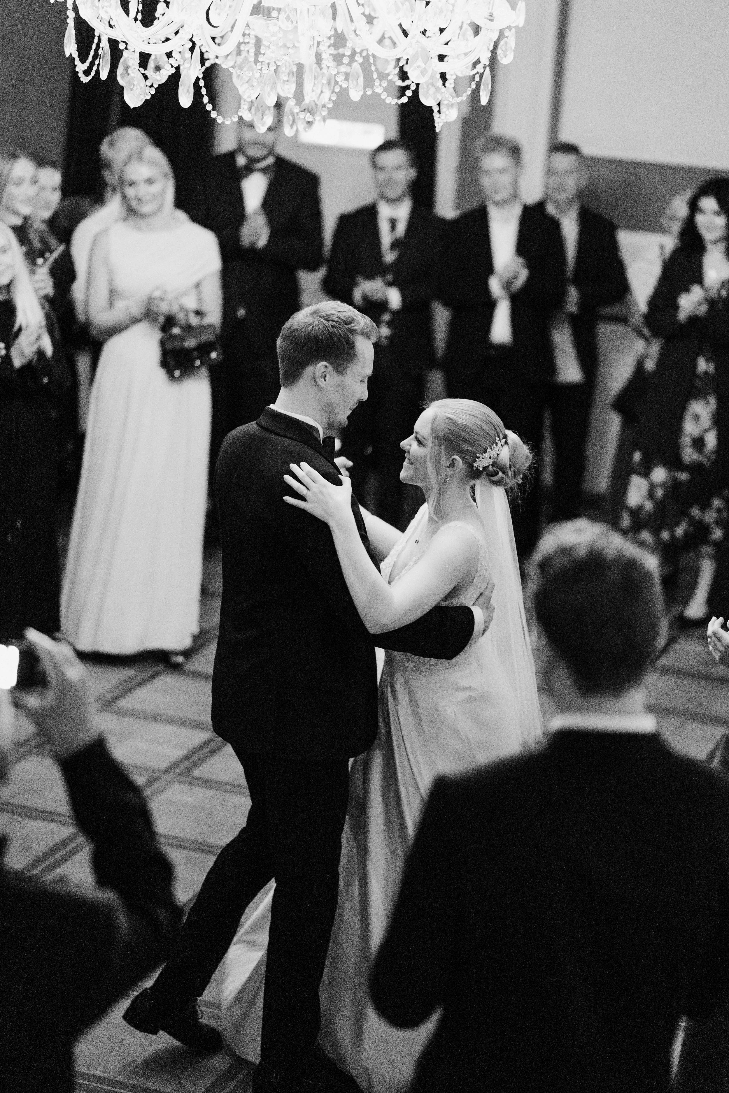 Emma & Andreas Wedding day-915.jpg