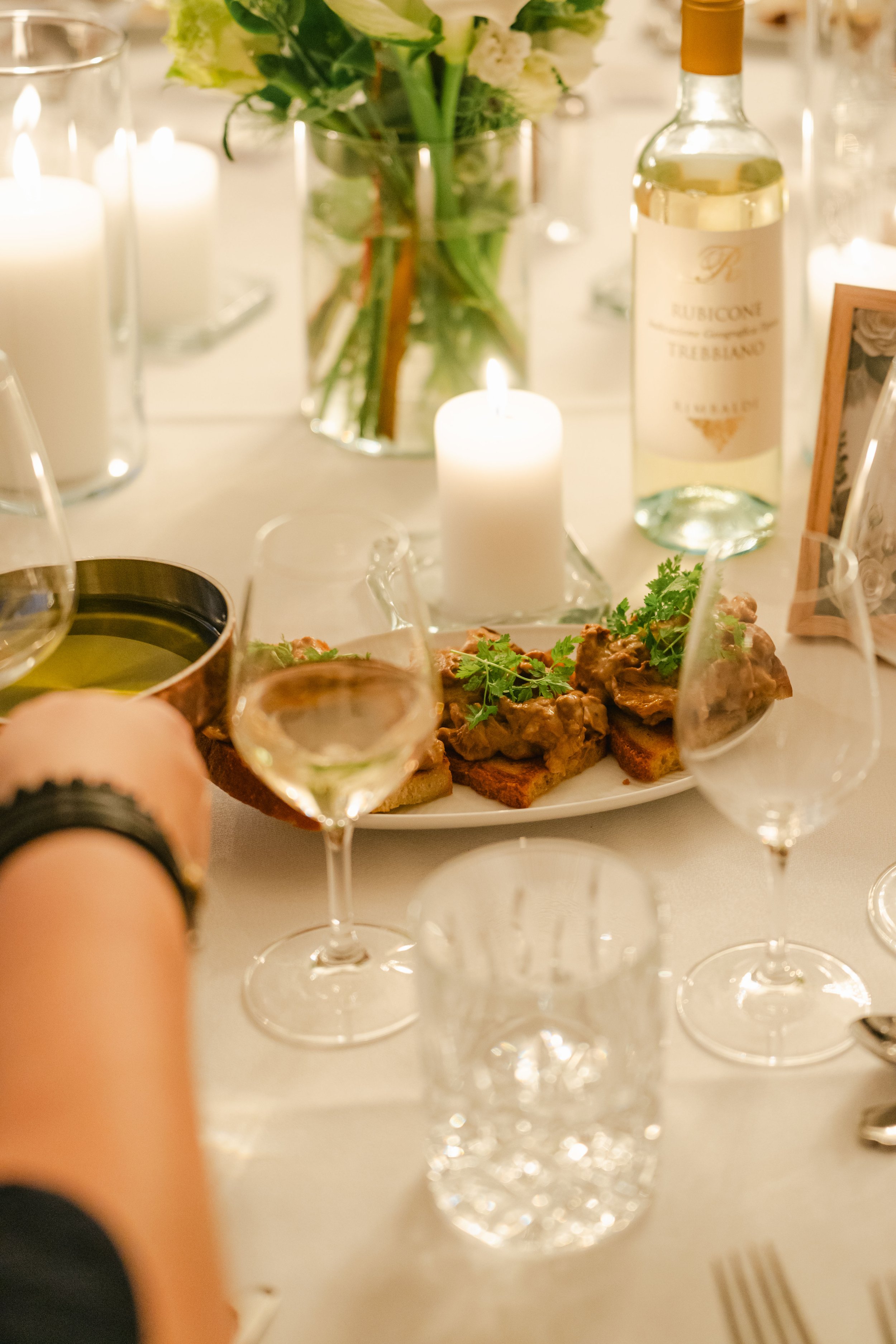 Emma & Andreas Wedding day-617.jpg