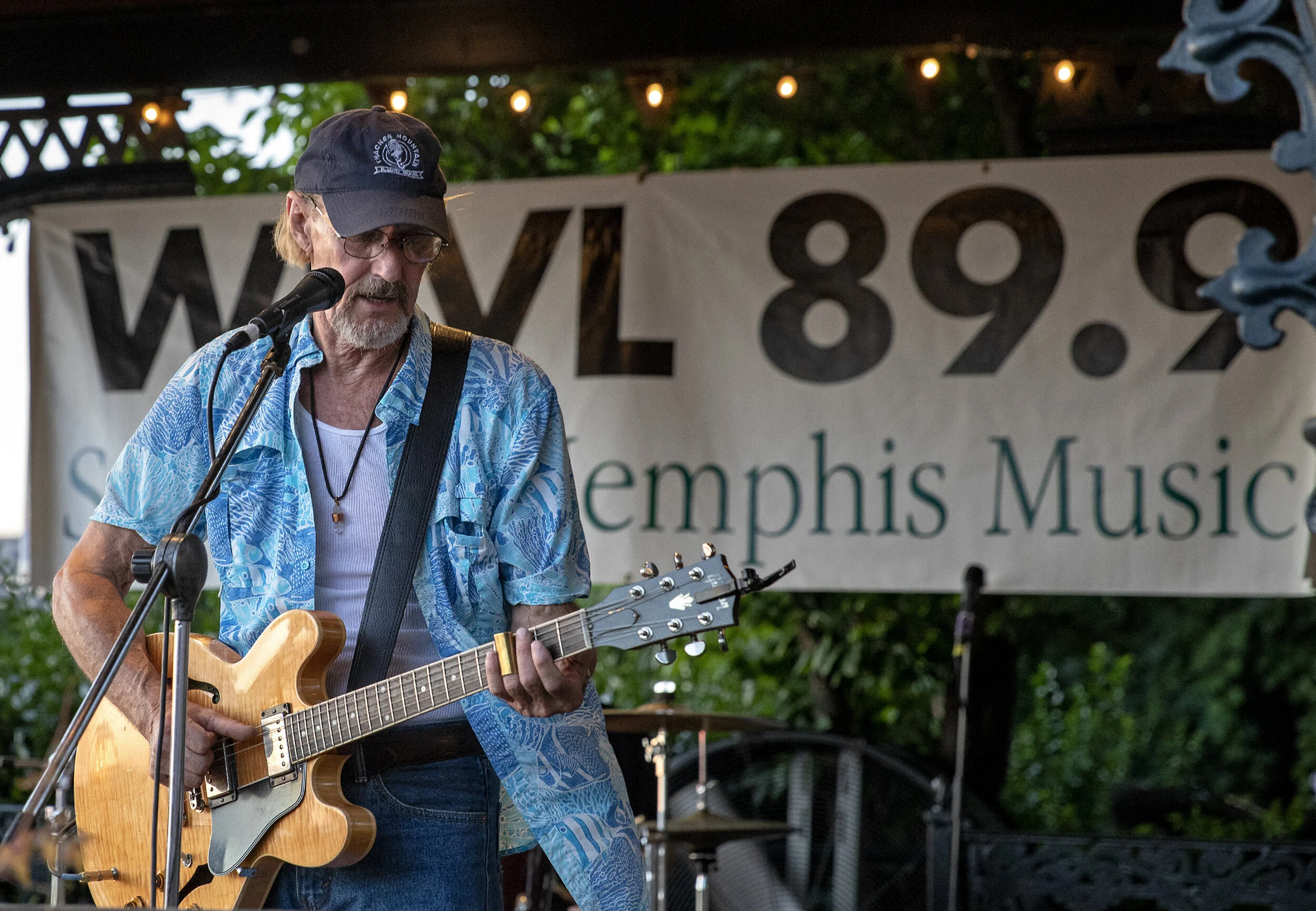 About — Kenny Brown