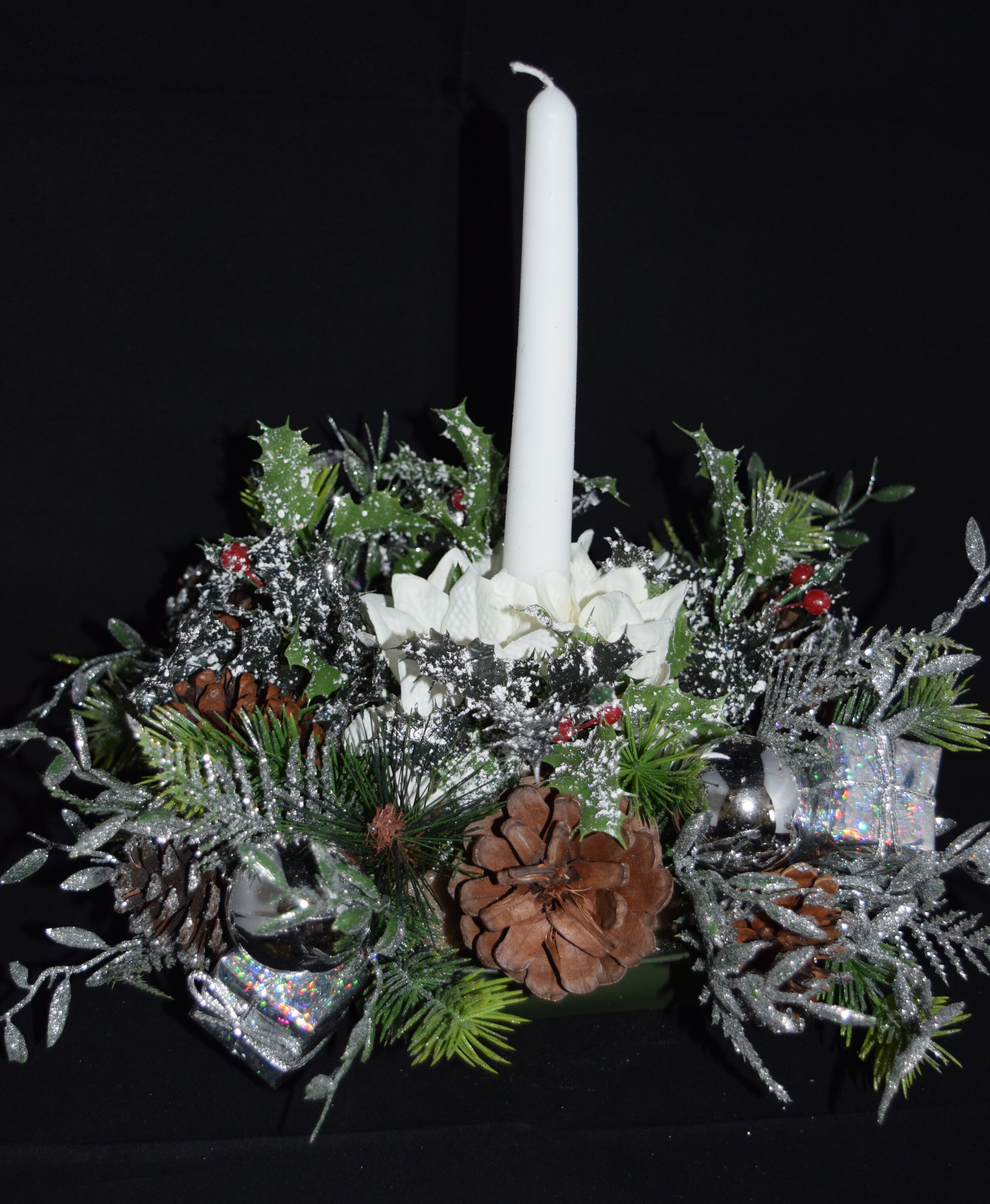 Small Table Centre with Candle £10