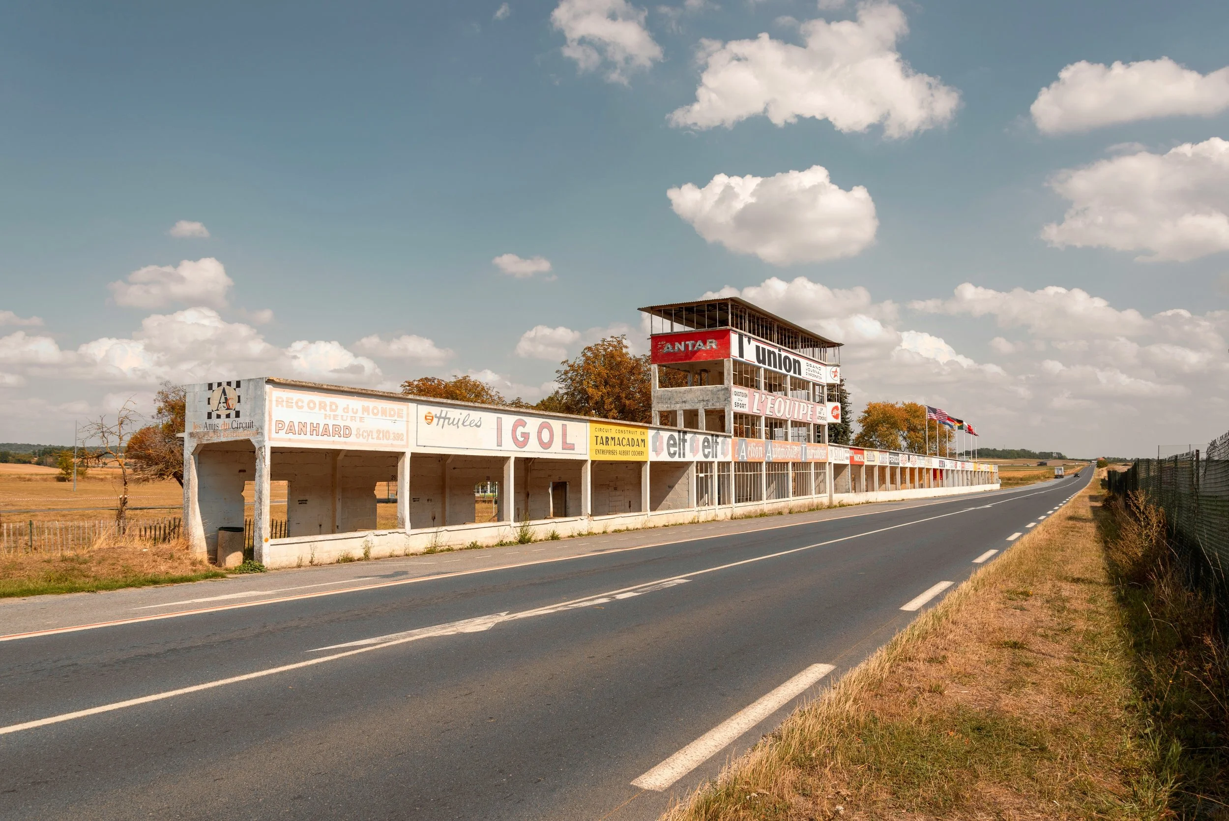 Pitlane at the Reims-Gueux circuit