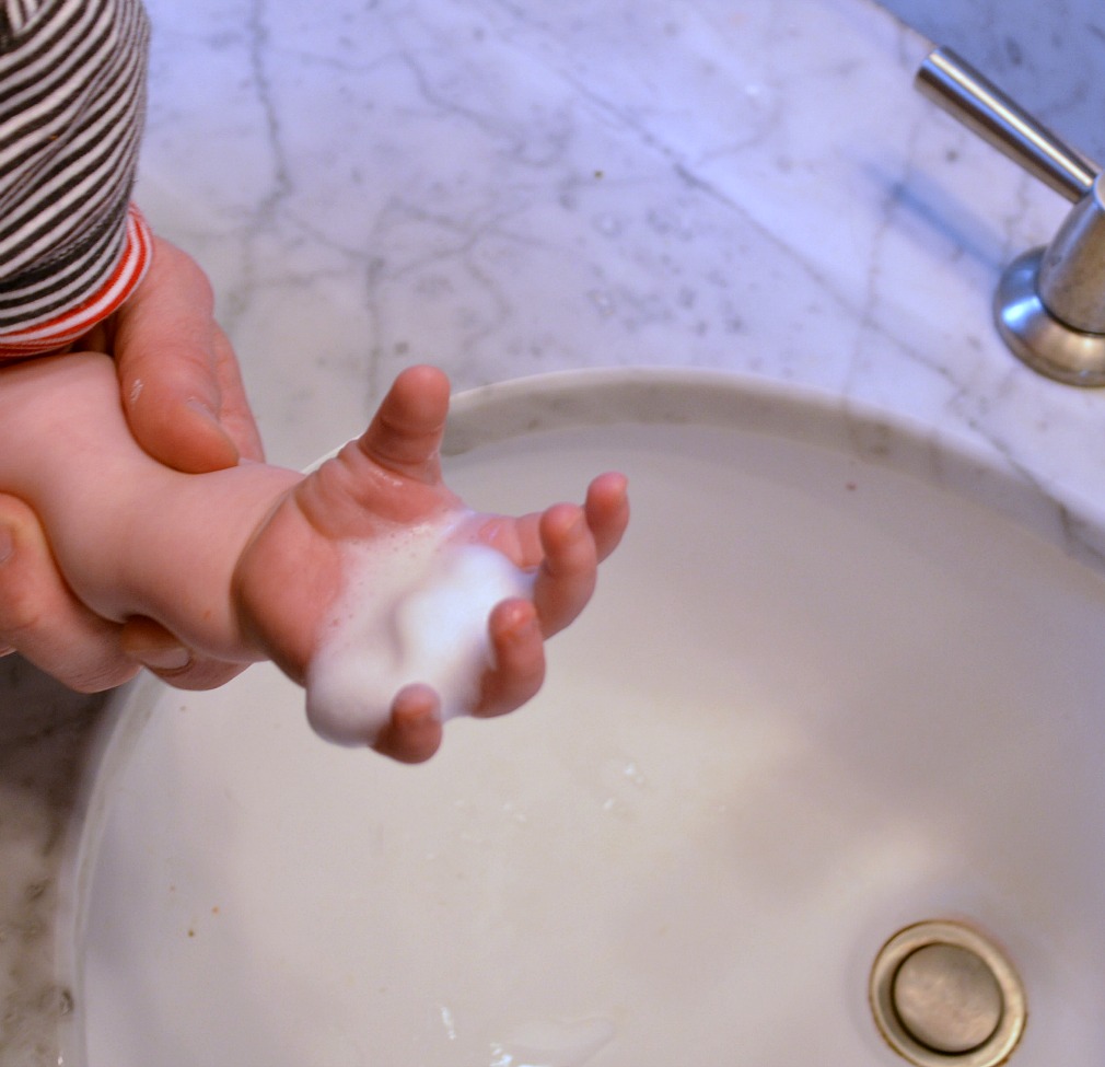 11 Super Simple Ways To Add Sensory Play To Baby's Daily Routines