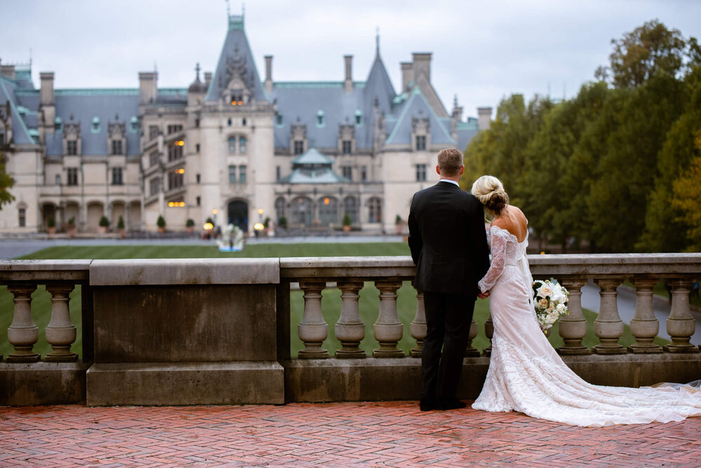 Biltmore Estate Wedding in Asheville, NC during fall 2020 by local asheville photographers