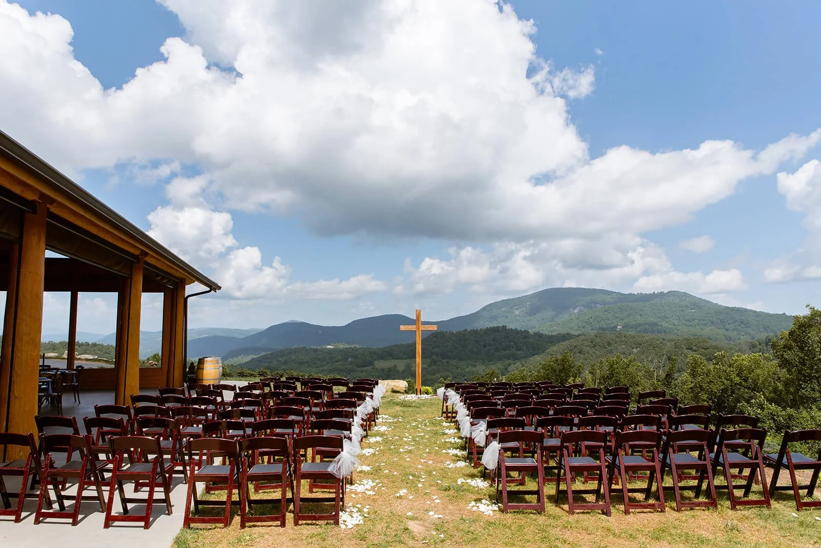 Point Lookout Vineyards Asheville, NC Wedding Venues I Love Nick