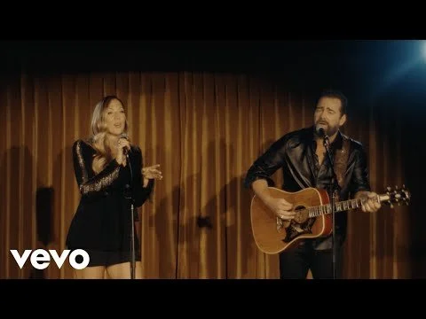 Colbie Caillat, Lee Brice - Kinda Single (Official Music Video)