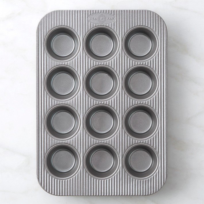 USA Pan Nonstick Muffin Pan – 12 Well