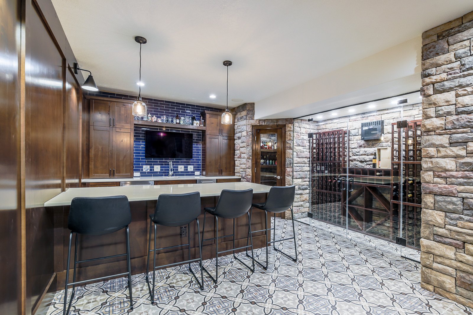 Custom Bar.jpg