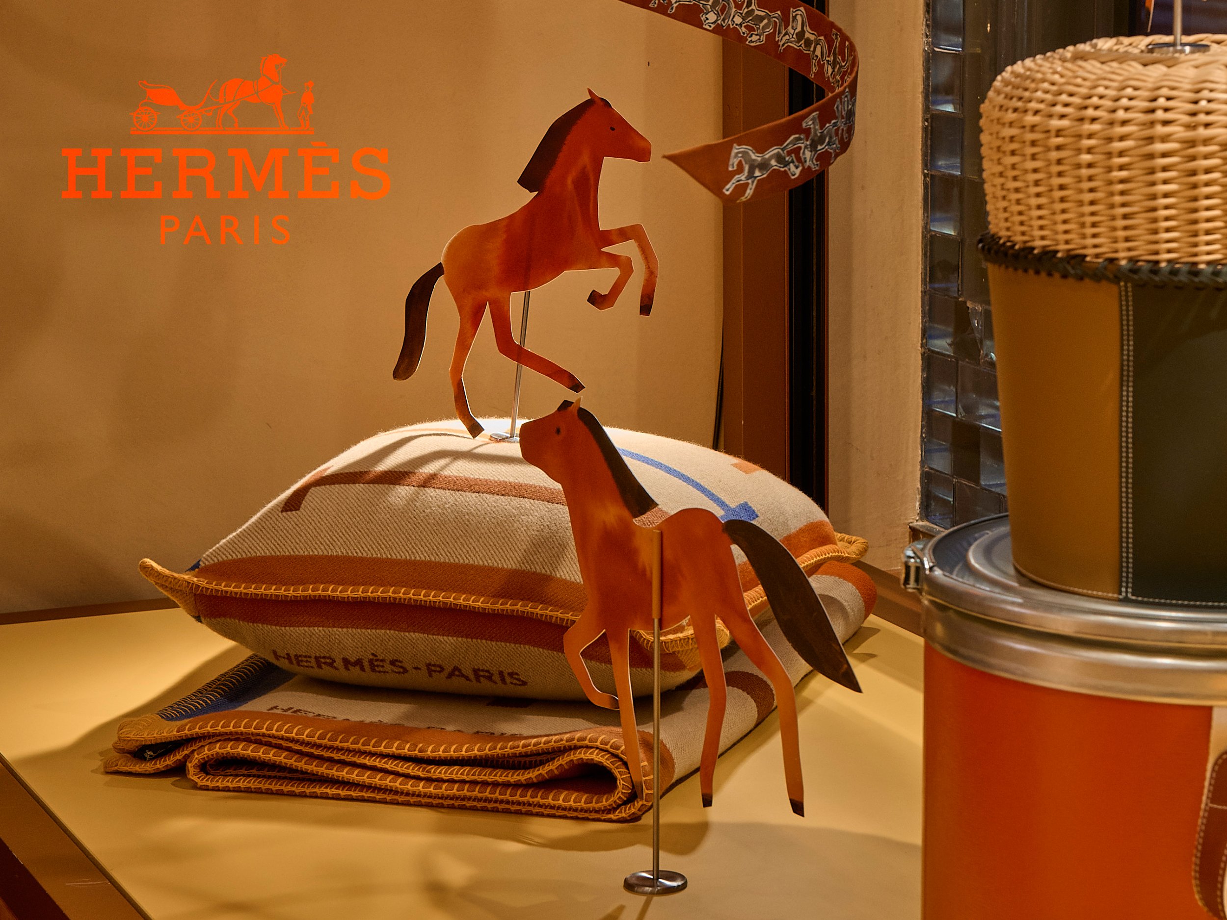 Hermes-promo.jpg