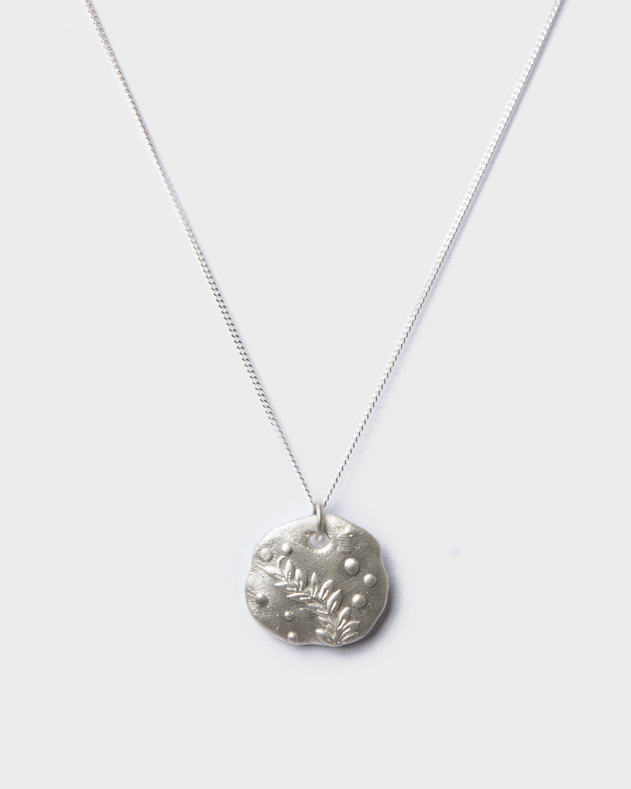 Collier Lara
