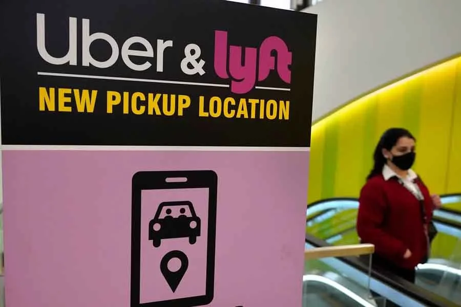 Lyft to Pull Out of Minneapolis Following Mandatory Wage Increase for Drivers