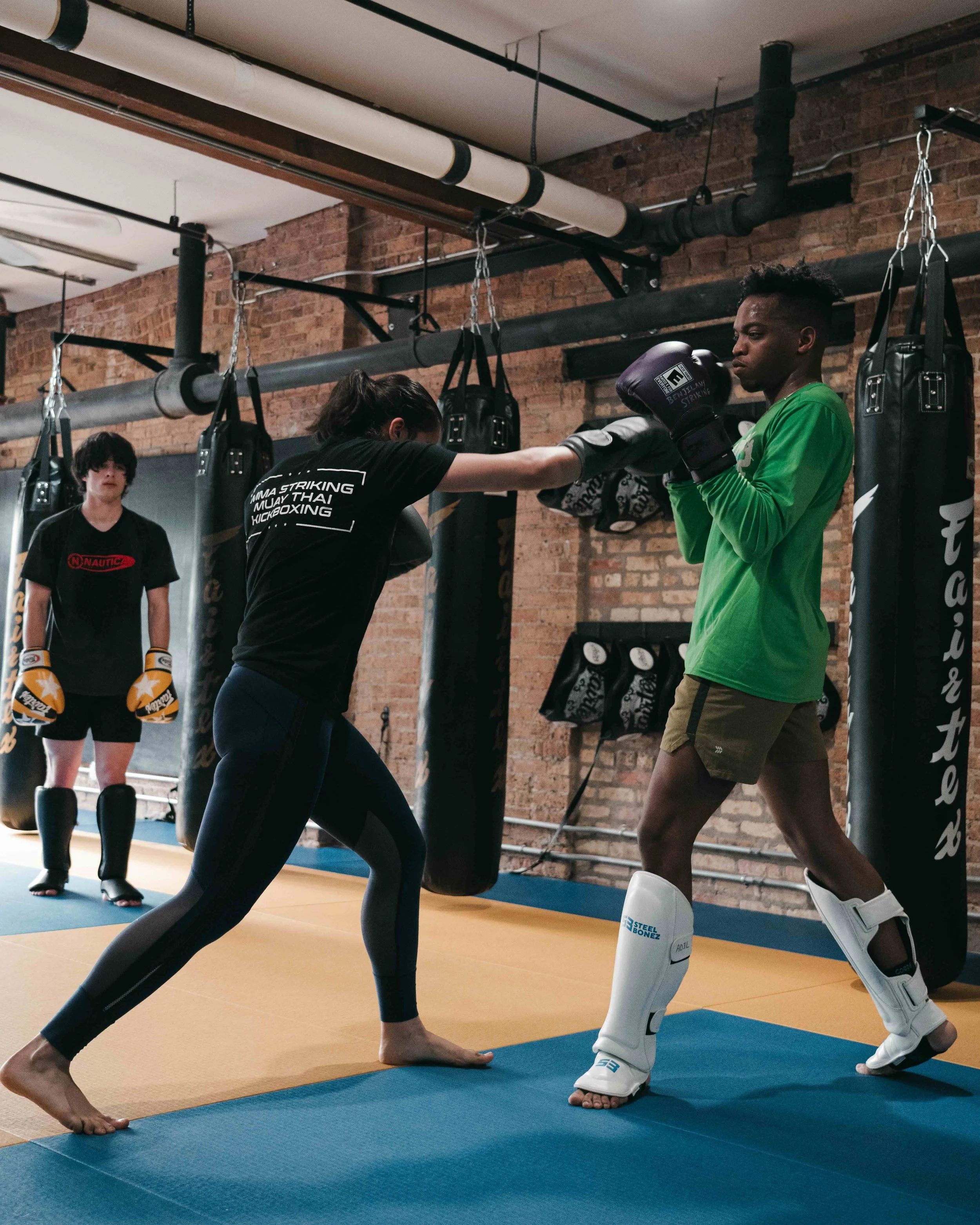 Men Kickboxing Class