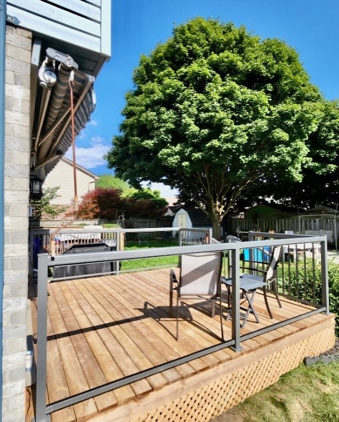 Quick 2-day deck refresh ✨ 🔨 

This customer wanted to update their existing deck with some fresh boards, regal railing system with glass &amp; metal pickets and a new lattice surround. 

#oxfordcounty #construction #renovations #contractor #contrac