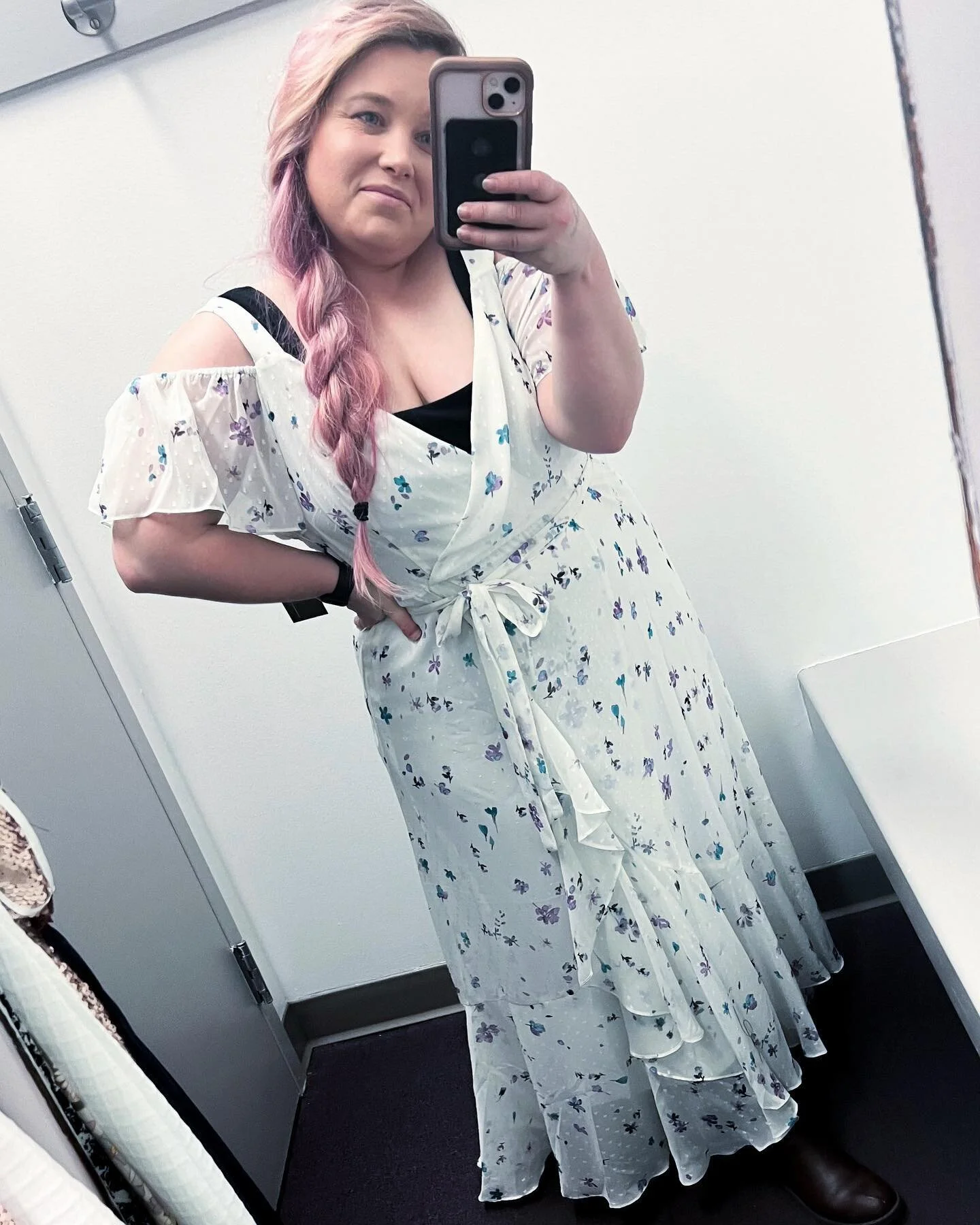 What do you think? 1, 2, 3, or 4?
Dress shopping 😅

Or just any shopping in general can be a doozy when your body isn&rsquo;t where you&rsquo;d like it to be and/or when you don&rsquo;t recognize your body any longer&hellip;

It&rsquo;s so weird, th