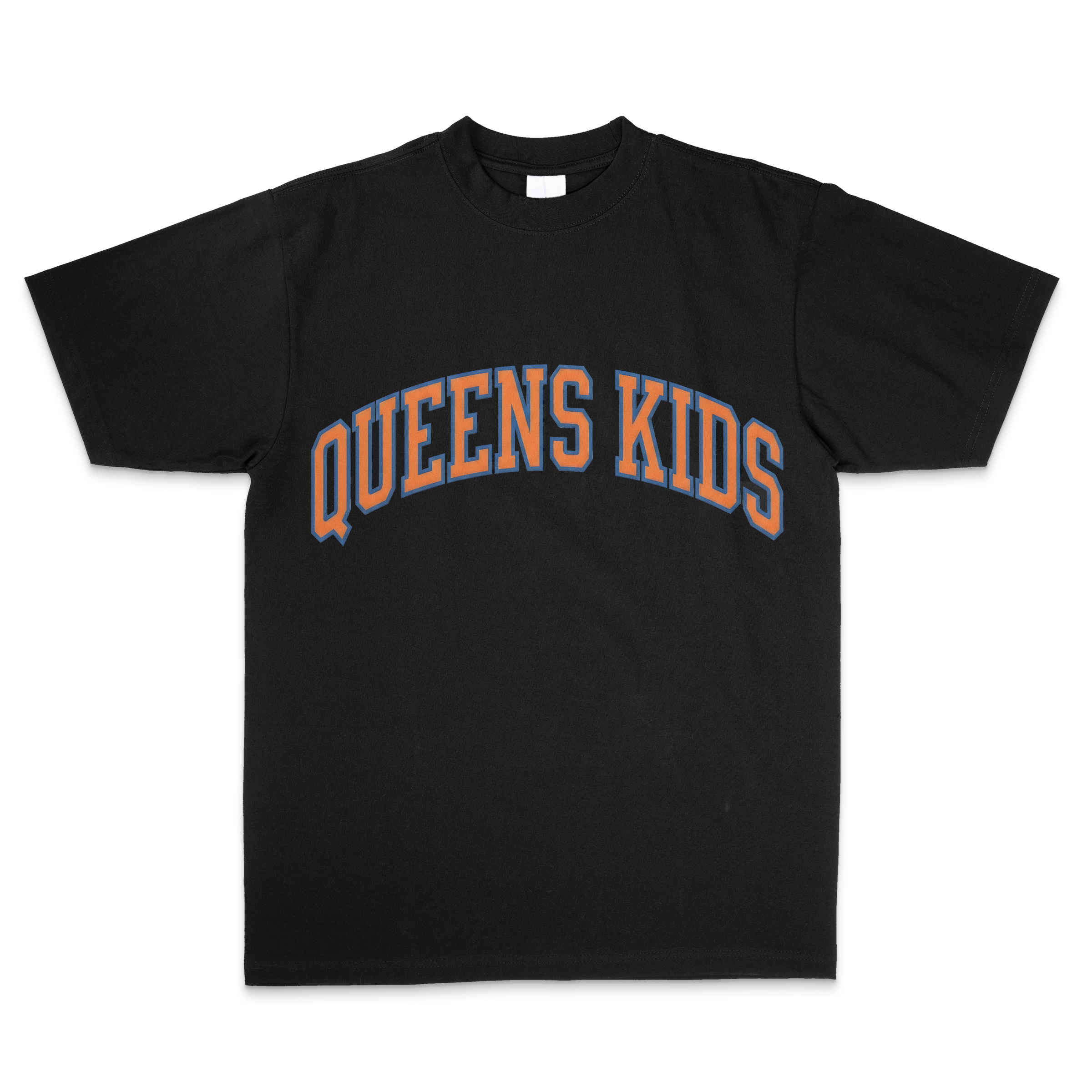 "QUEENS KIDS ARCHED" TEE- BLACK