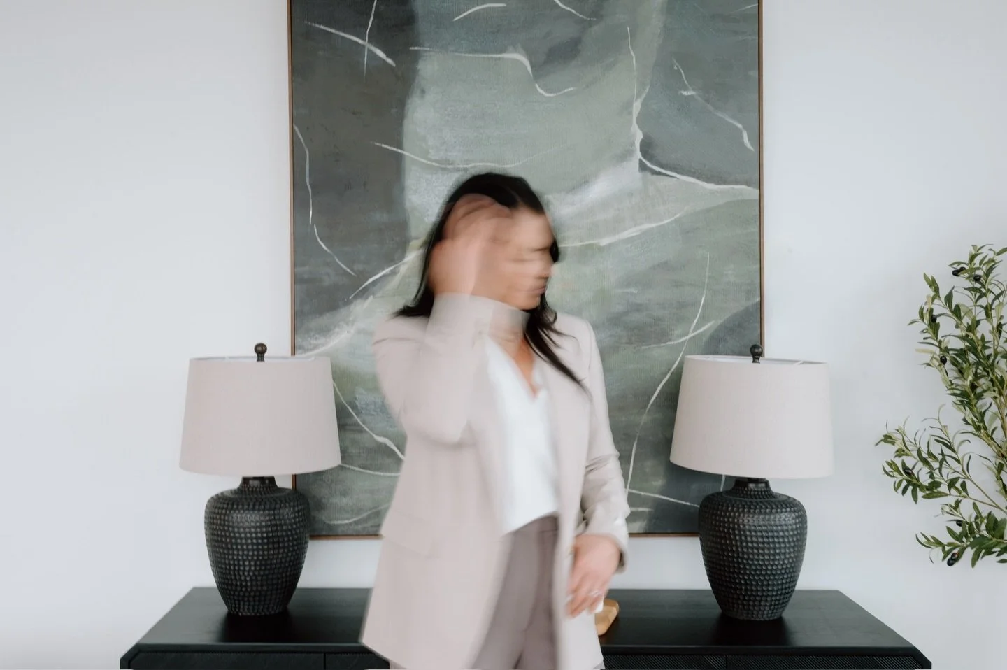 Confidence through Courage &bull; this one hit home for me 🤍

Most people are waiting for a moment that doesn&rsquo;t exist. The moment they finally feel confident and fully prepared. But the moment never comes. 

Truth is: you&rsquo;ll never feel r