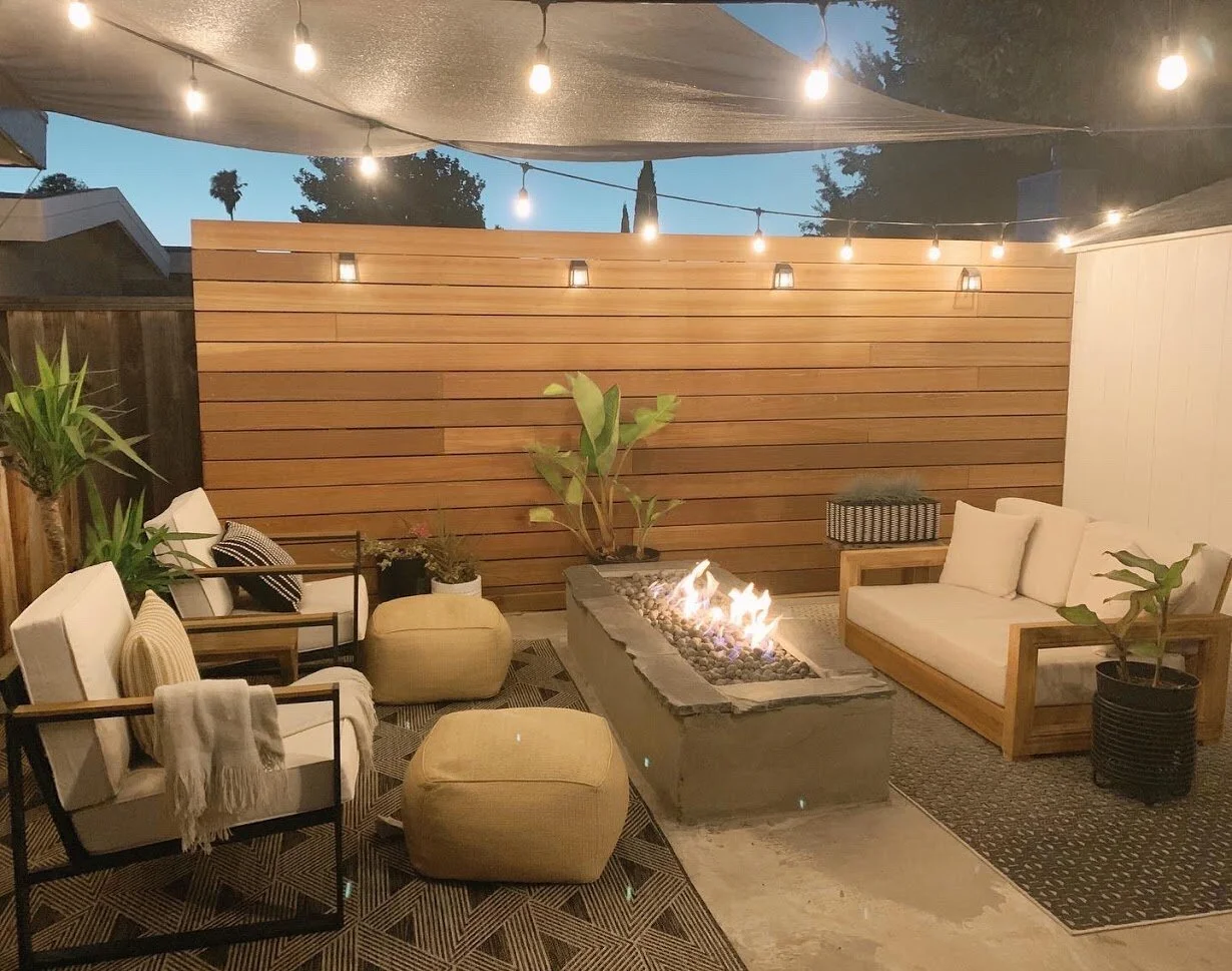 Backyard lounge 2024