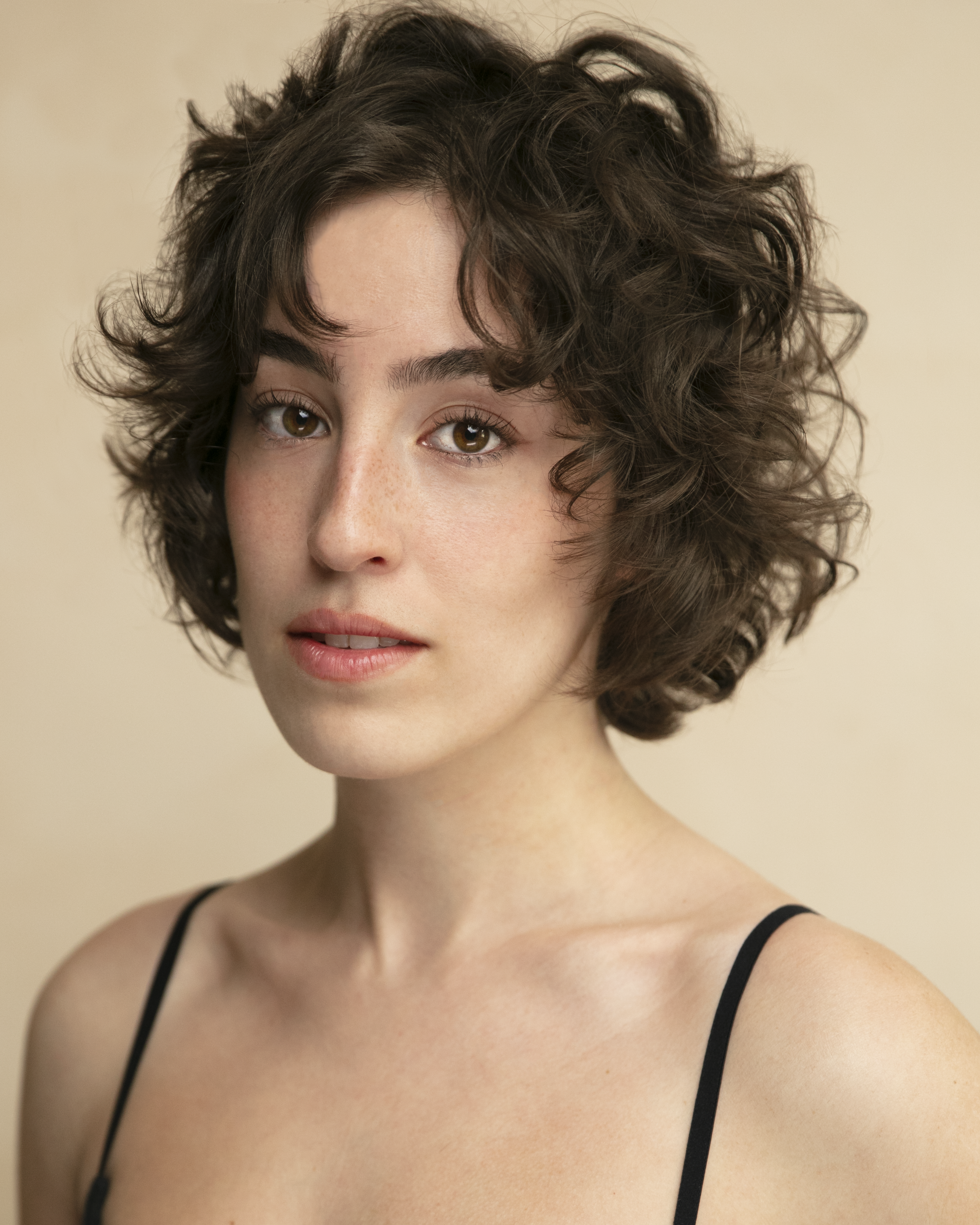 Izzy HS-044-Edit.png