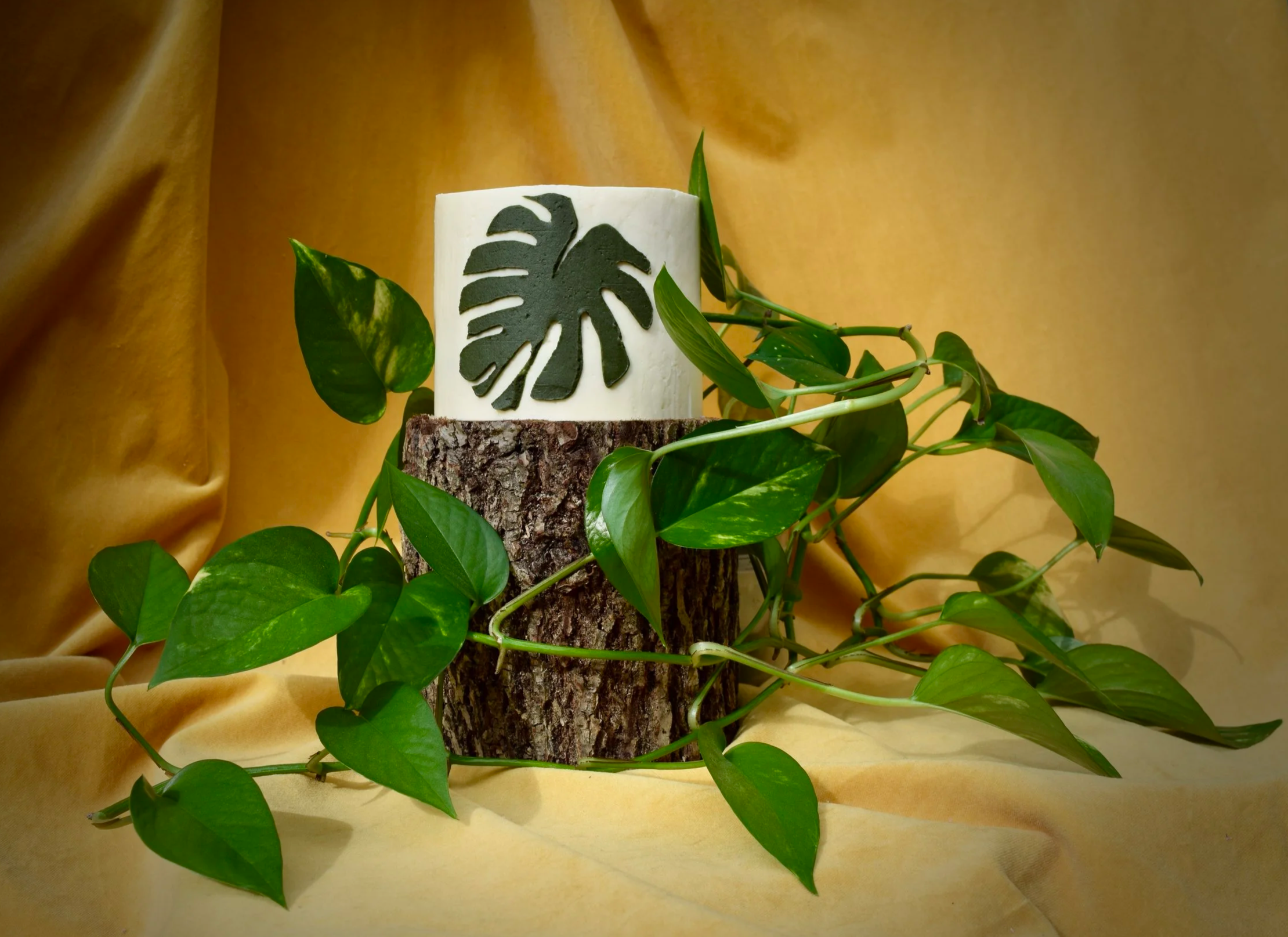 Custom stencil / Fresh greenery 