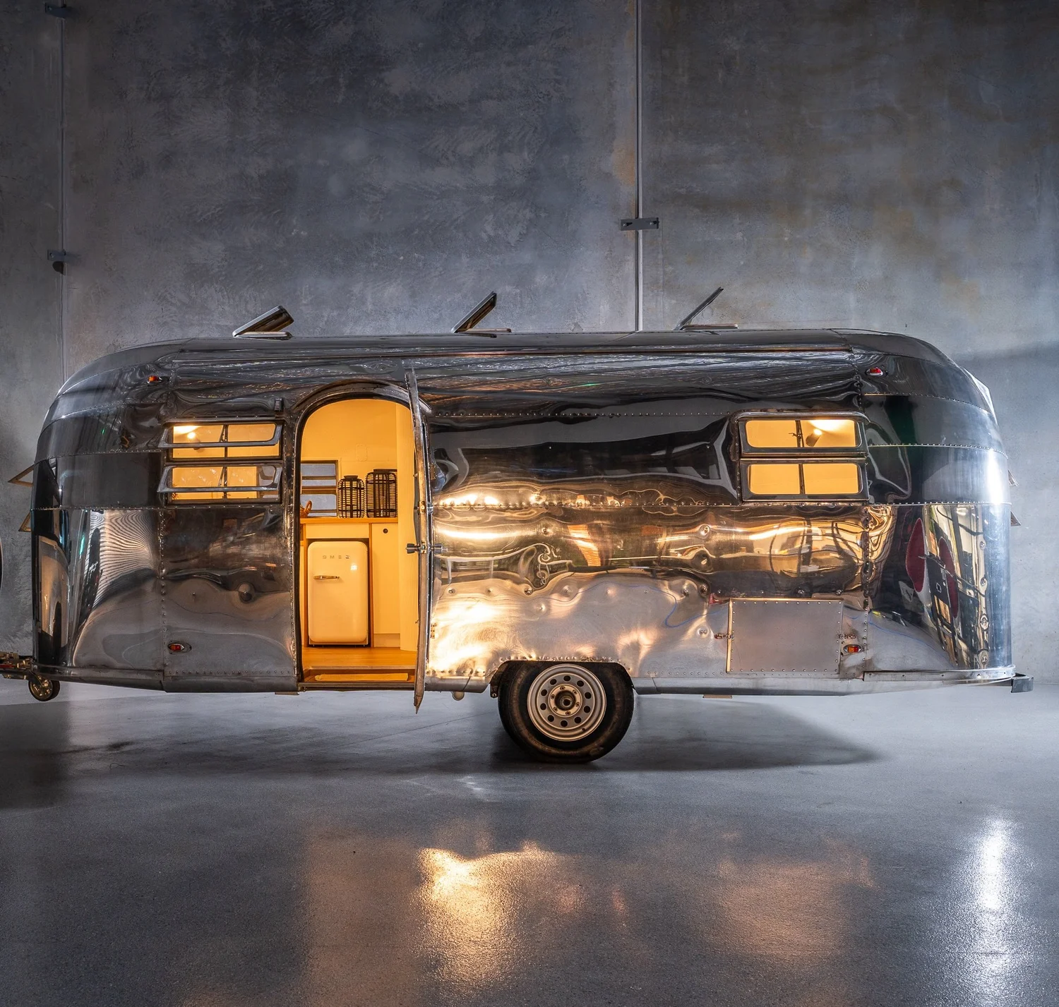 Airstream Flying Cloud