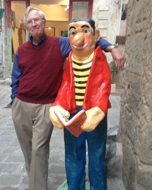 #flashbackfriday to that time (2014) in Pezenas, France when we held our second overseas writing workshop. First photo: our good friend Albert outside a bookstore; two: writers at work; three: most delicious ice cream; four: an honest-to-God footsack