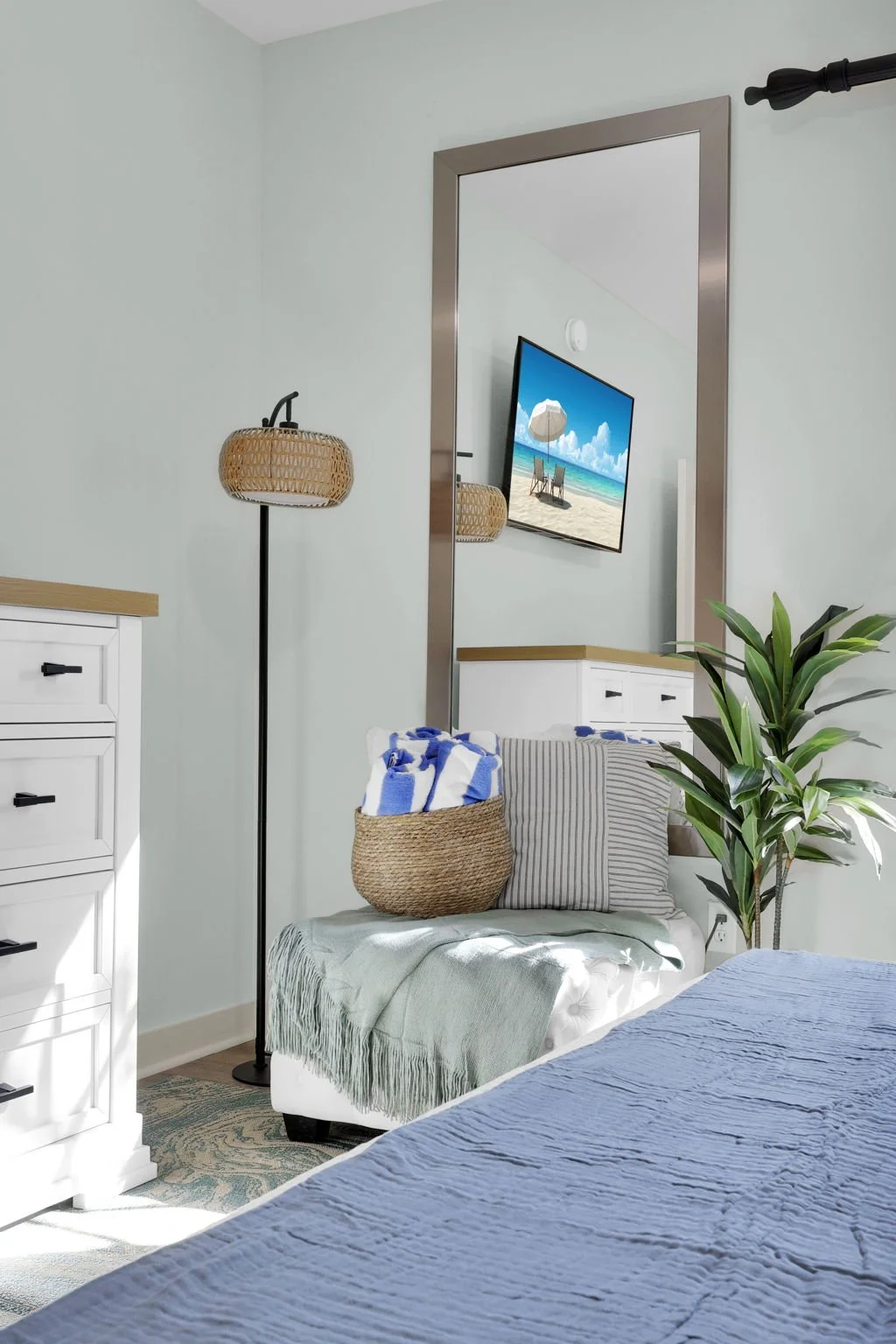 96-web-or-mls-955 Registry Unit 222_034 (2).jpg