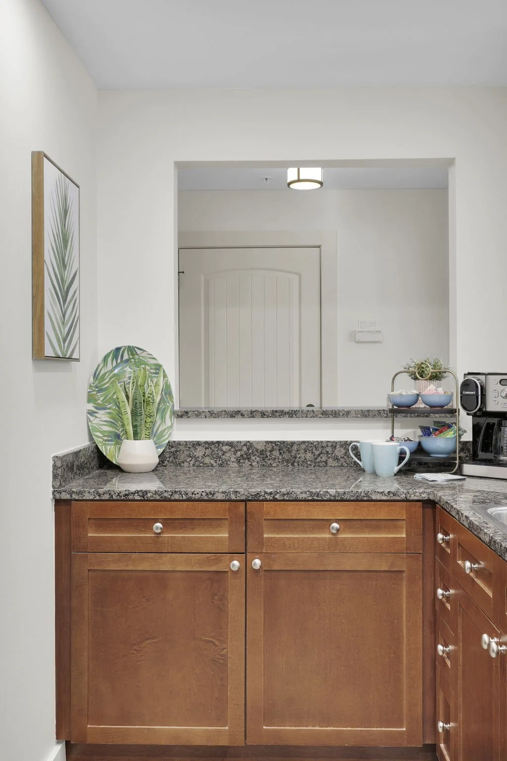 79-web-or-mls-955 Registry Unit 222_010 (2).jpg