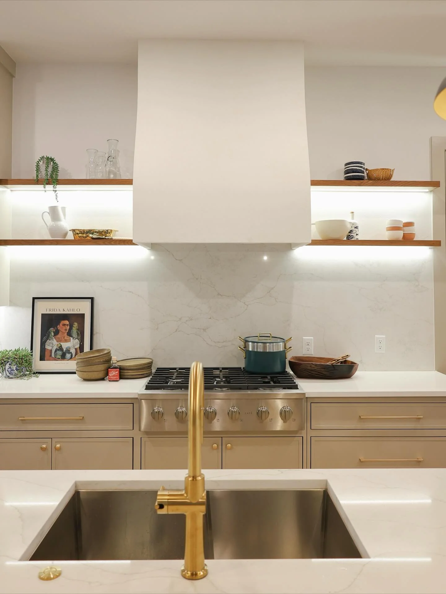 She is the moment! 6116 NW 146th St Oklahoma City!
‼️
Parade of Homes
September 26-28
October 3-5
12-6pm everyday!