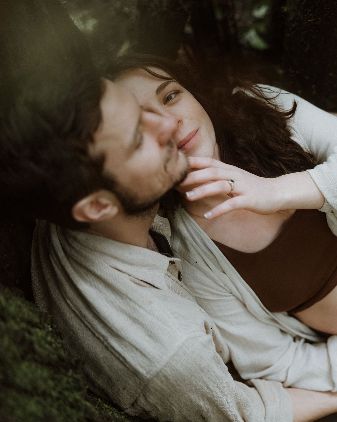 Ruby and Dan making the most of their adventures as two before stepping into their biggest adventure yet ❤️
Amongst the trees near the powerful Riwaka Resurgence.

🙏 Thank you for asking me to capture this special time! @ruby.tuesday11
.
Wondering w