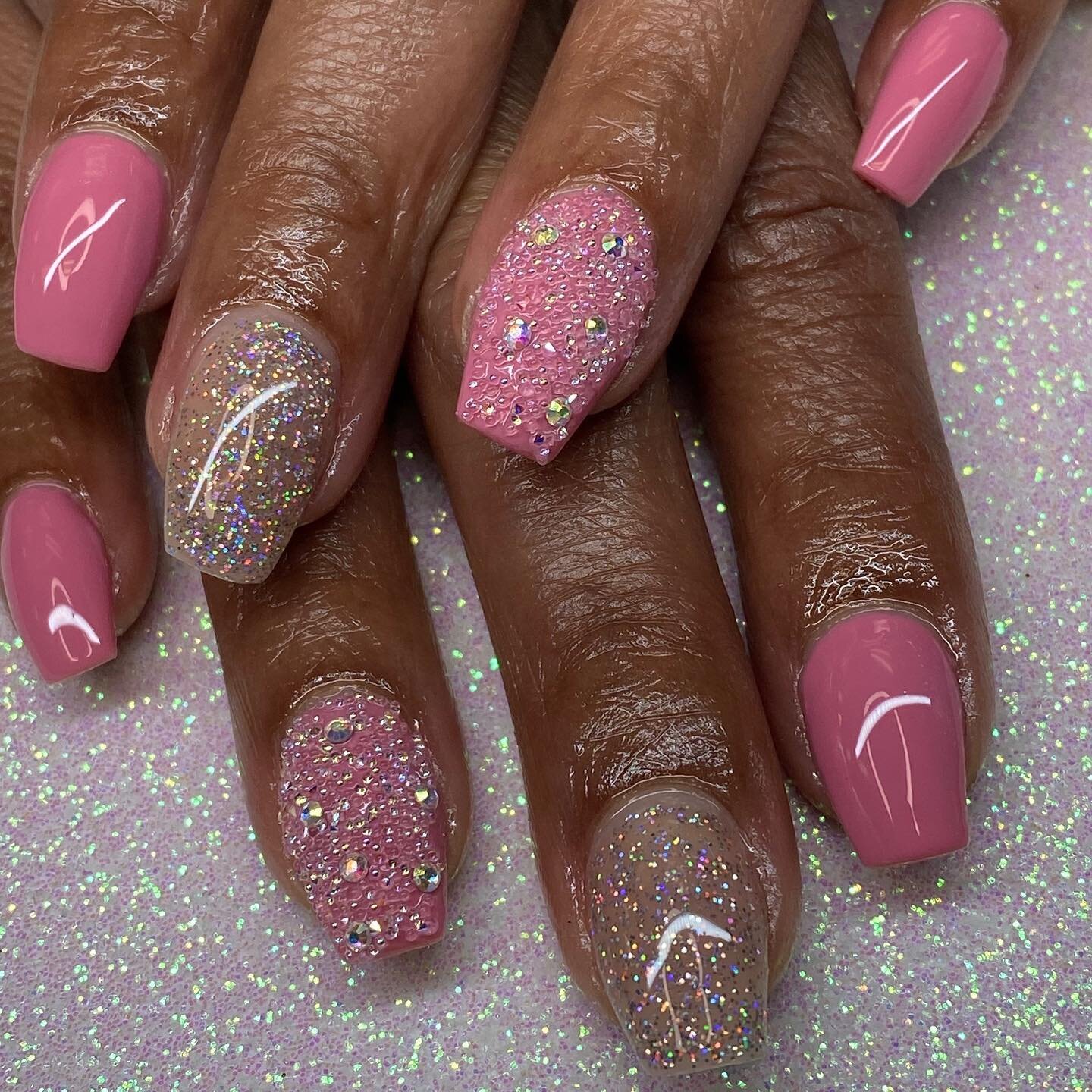 https://sivaboutiqueandnailbar.as.me/ #coffinnails #swarovskinails #blingnails #glitternails #gelpolish #opi #opigelcolor #nailsoftoday #nailart #pamperyourself #appointmentsavailable #appointmentsonly #supportlocal #supportsmallbusiness #homewood #h