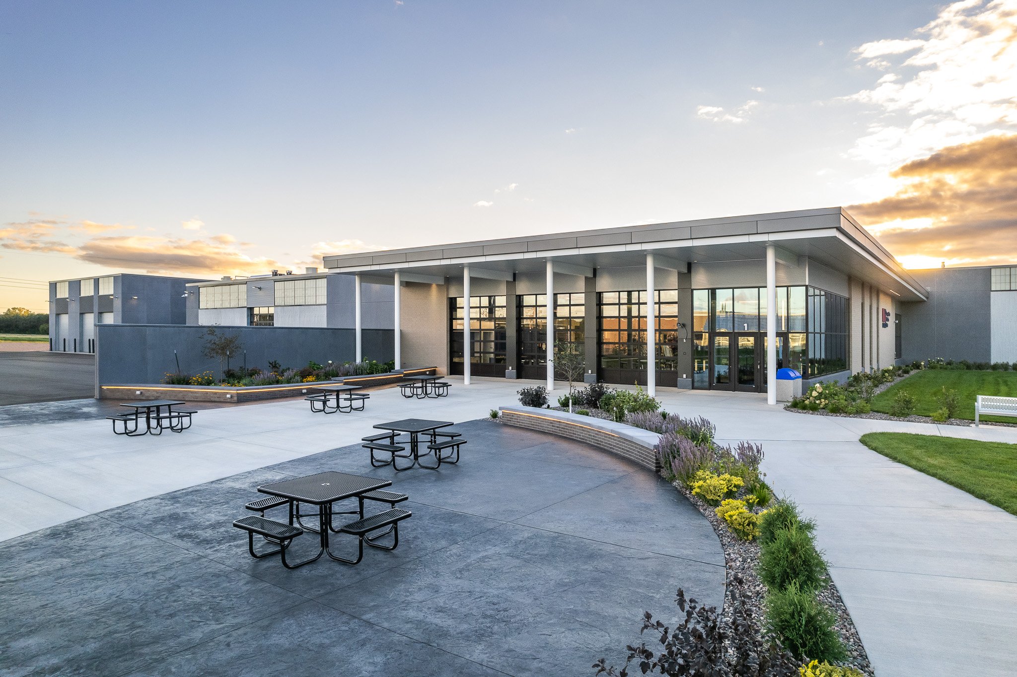 Exterior photograph of Chippewa Valley Technical College (CVTC) Transportation Education Center (TEC). Architecture designed by River Valley Architects in Eau Claire, WI