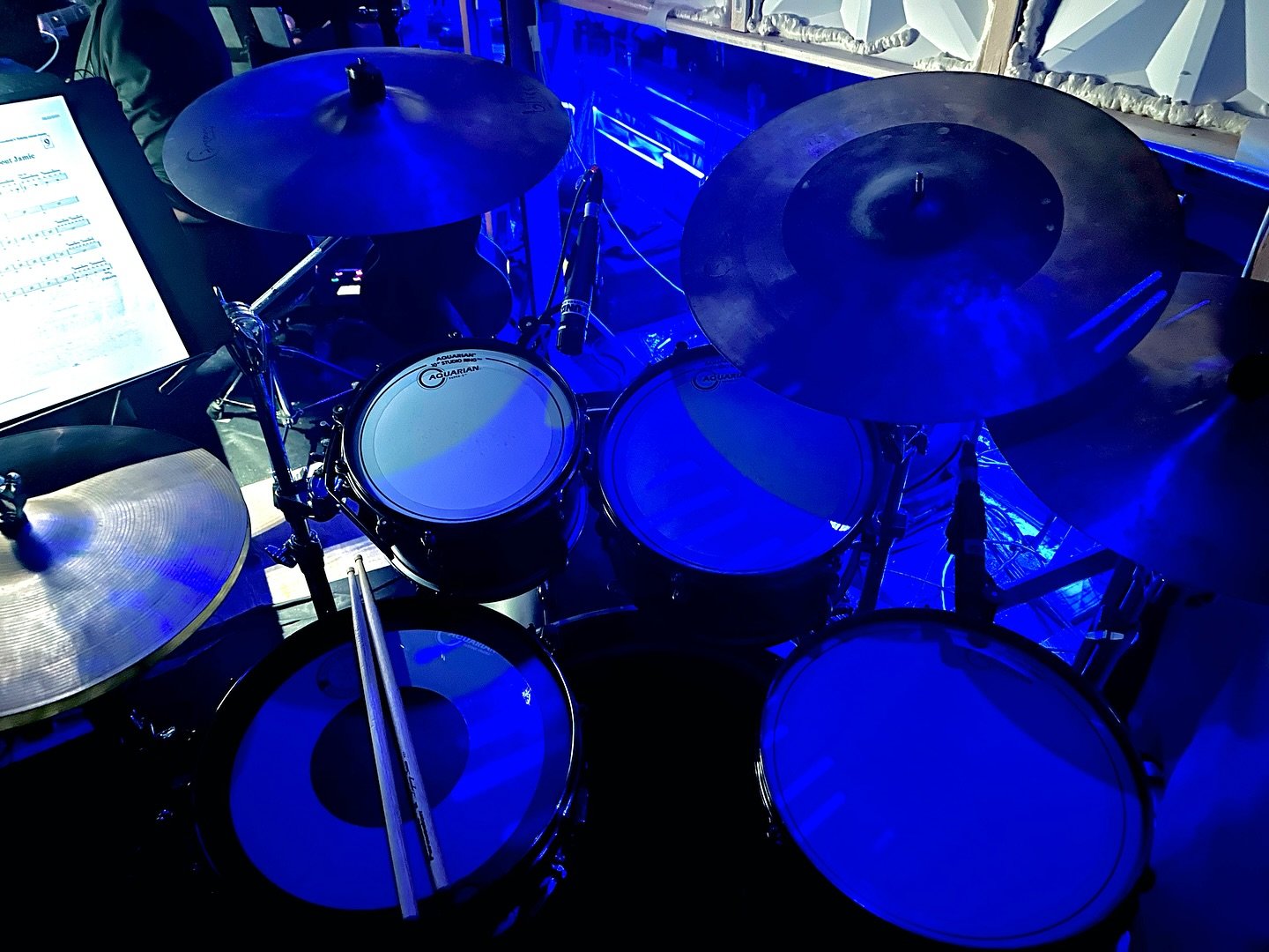 Opened a show -&gt; posting a setup shot.  This is probably the simplest setup I&rsquo;ve had for a musical.  Trying out a modified cymbal setup though - it works for me ergonomically. 
.
Everybody&rsquo;s Talking About Jamie is now open at @roltheat