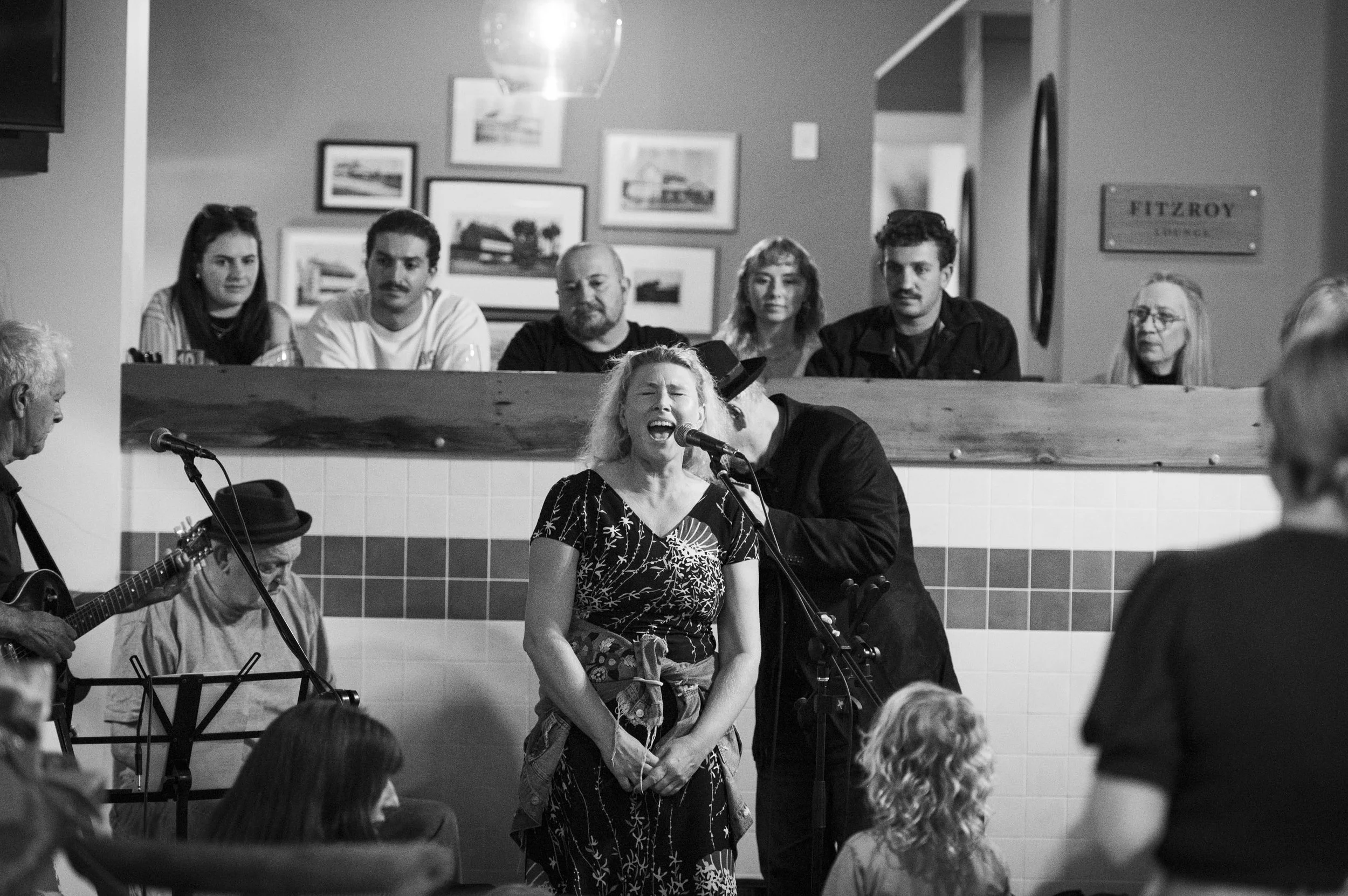 Steven-Foster-Photography-Robertson-Open-Mic-Night-041-2976 copy.jpg