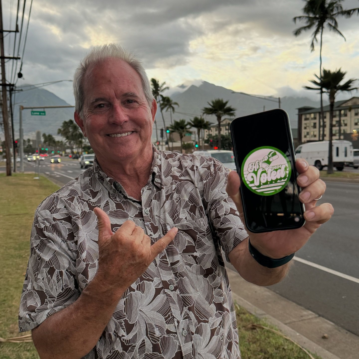 HI Voted! 🤙🏽 🗳️ Did you ? 

Your completed ballot must be received by 7:00 p.m. on Tuesday November 5 in order to be counted. Don&rsquo;t forget to sign the back of the envelope. 

To find your nearest ballot drop box or voter service center, visi