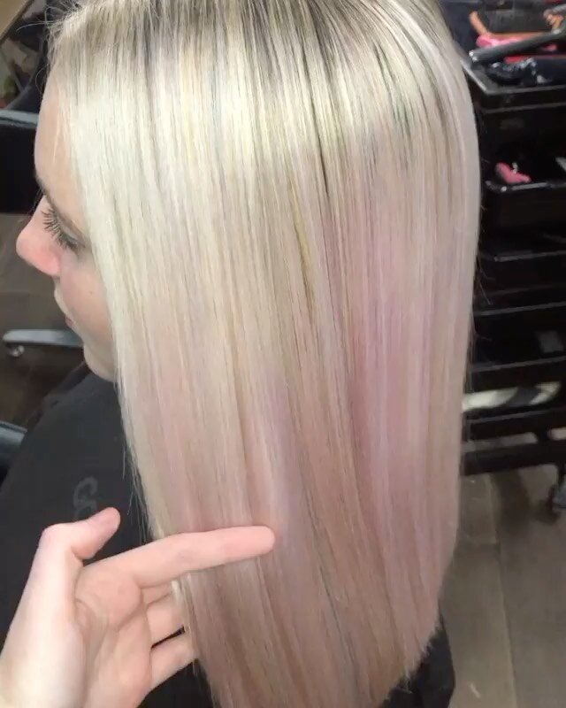 Colour correction and soft tones highlighted ✨ swipe for before @emmaellishair